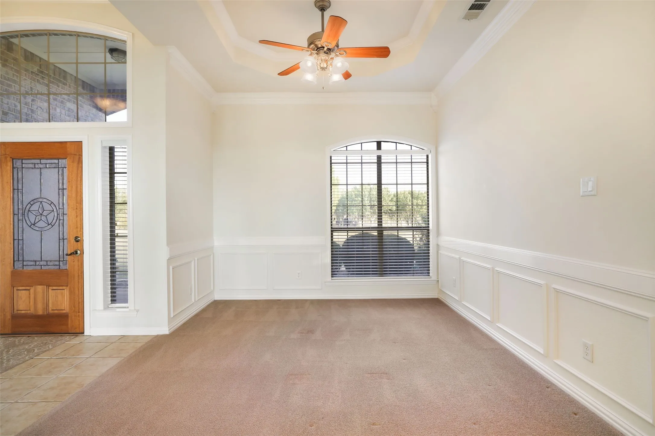 Single Family Residence For Sale in Rockwall County , 760 Hidden Pass, Royse City, Texas 75189, 4 Bedroom, 3 Bathroom, 3 Garage spaces, 2,534 Sqft, built in 2003, mls#21347445, Real Estate Agent in Royse City, Homes For Sale in Rockwall county, Homes For Sale in Royse City, Realtor in Royse City Texas, Real Estate Brokerage Independent Realty Texas, Luminita Cordes Realtor