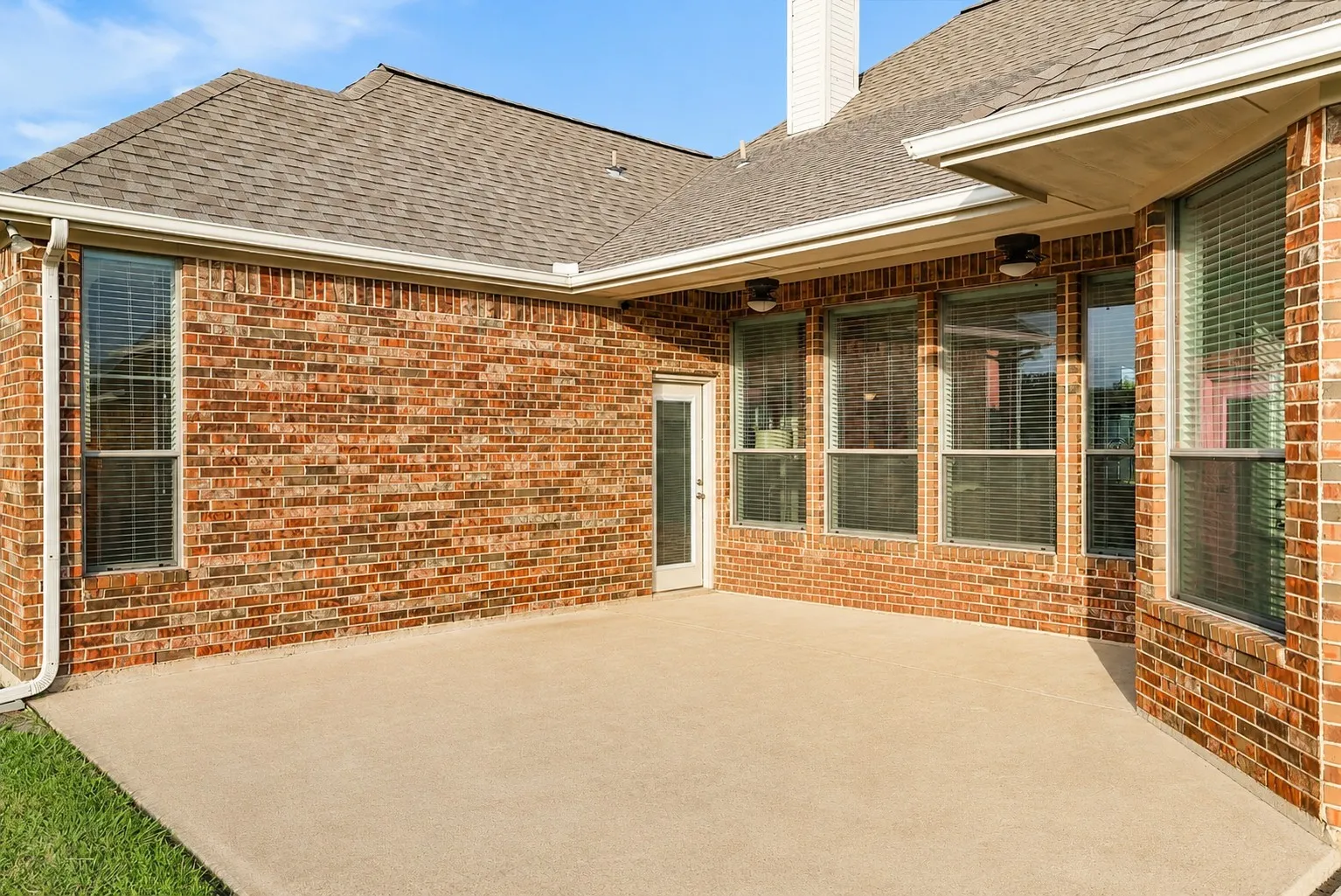 Single Family Residence For Sale in Rockwall County , 760 Hidden Pass, Royse City, Texas 75189, 4 Bedroom, 3 Bathroom, 3 Garage spaces, 2,534 Sqft, built in 2003, mls#21347445, Real Estate Agent in Royse City, Homes For Sale in Rockwall county, Homes For Sale in Royse City, Realtor in Royse City Texas, Real Estate Brokerage Independent Realty Texas, Luminita Cordes Realtor