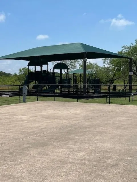 Single Family Residence For Sale in Rockwall County , 760 Hidden Pass, Royse City, Texas 75189, 4 Bedroom, 3 Bathroom, 3 Garage spaces, 2,534 Sqft, built in 2003, mls#21347445, Real Estate Agent in Royse City, Homes For Sale in Rockwall county, Homes For Sale in Royse City, Realtor in Royse City Texas, Real Estate Brokerage Independent Realty Texas, Luminita Cordes Realtor