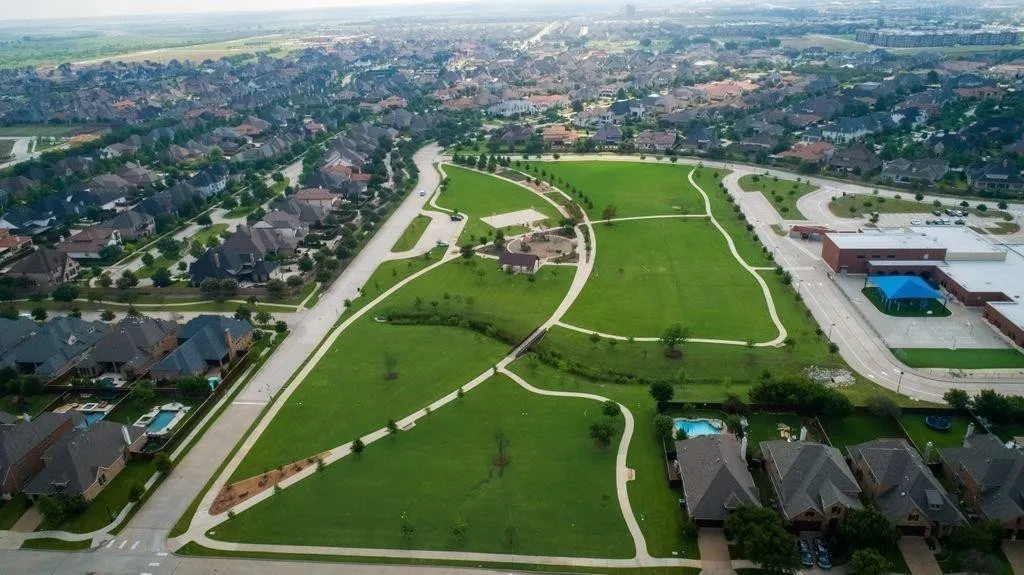 Single Family Residence For Rent in Denton County , 3038 Reynolds Lane, Frisco, Texas 75033, 4 Bedroom, 2 Bathroom, 2 Garage spaces, 2,220 Sqft, built in 2009, mls#21342917, Real Estate Agent in Frisco, Homes For Rent in Denton county, Homes For Rent in Frisco, Realtor in Frisco Texas, Real Estate Brokerage Independent Realty Texas, Luminita Cordes Realtor