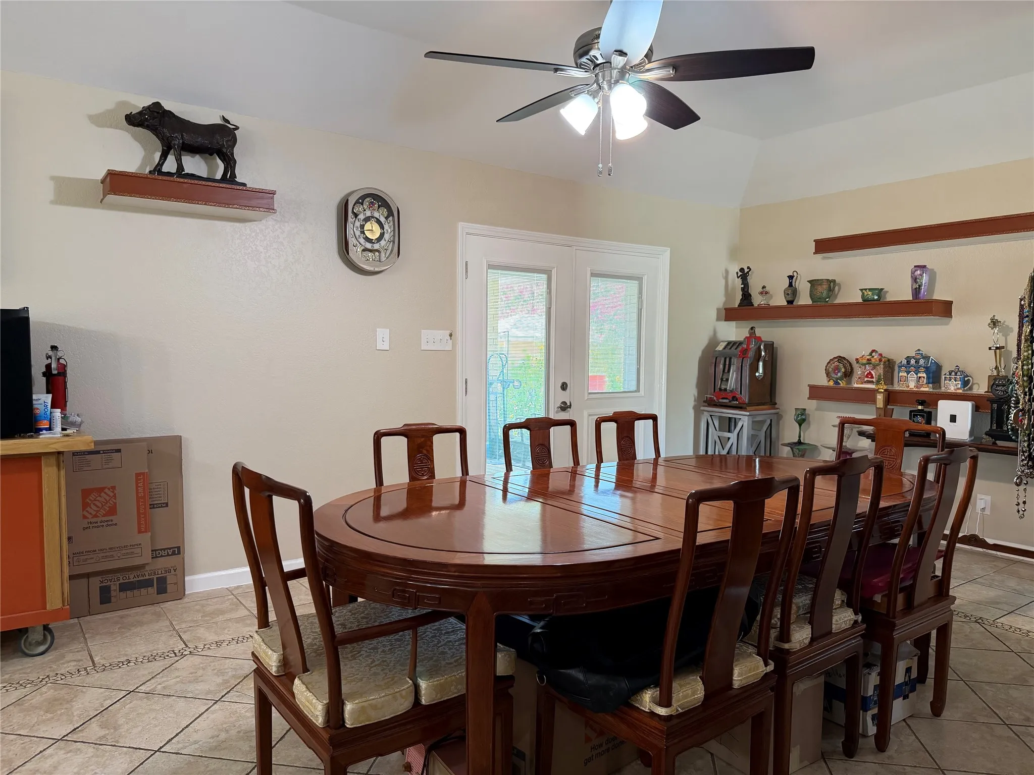 Single Family Residence For Sale in Brown County , 3 Brownstone Court, Brownwood, Texas 76801, 4 Bedroom, 3 Bathroom, 2 Garage spaces, 2,465 Sqft, built in 1986, mls#21347468, Real Estate Agent in Brownwood, Homes For Sale in Brown county, Homes For Sale in Brownwood, Realtor in Brownwood Texas, Real Estate Brokerage Independent Realty Texas, Luminita Cordes Realtor