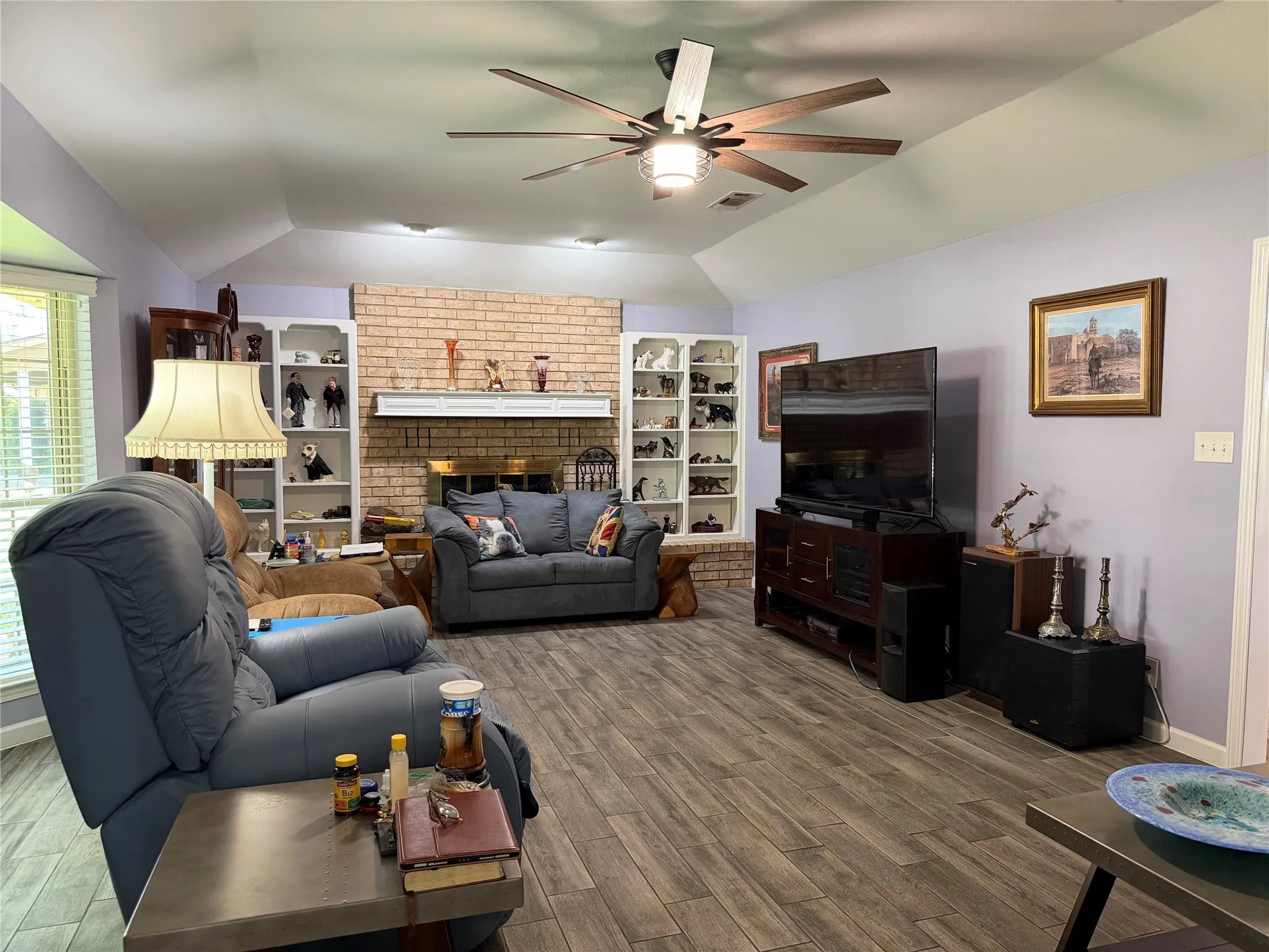 Single Family Residence For Sale in Brown County , 3 Brownstone Court, Brownwood, Texas 76801, 4 Bedroom, 3 Bathroom, 2 Garage spaces, 2,465 Sqft, built in 1986, mls#21347468, Real Estate Agent in Brownwood, Homes For Sale in Brown county, Homes For Sale in Brownwood, Realtor in Brownwood Texas, Real Estate Brokerage Independent Realty Texas, Luminita Cordes Realtor