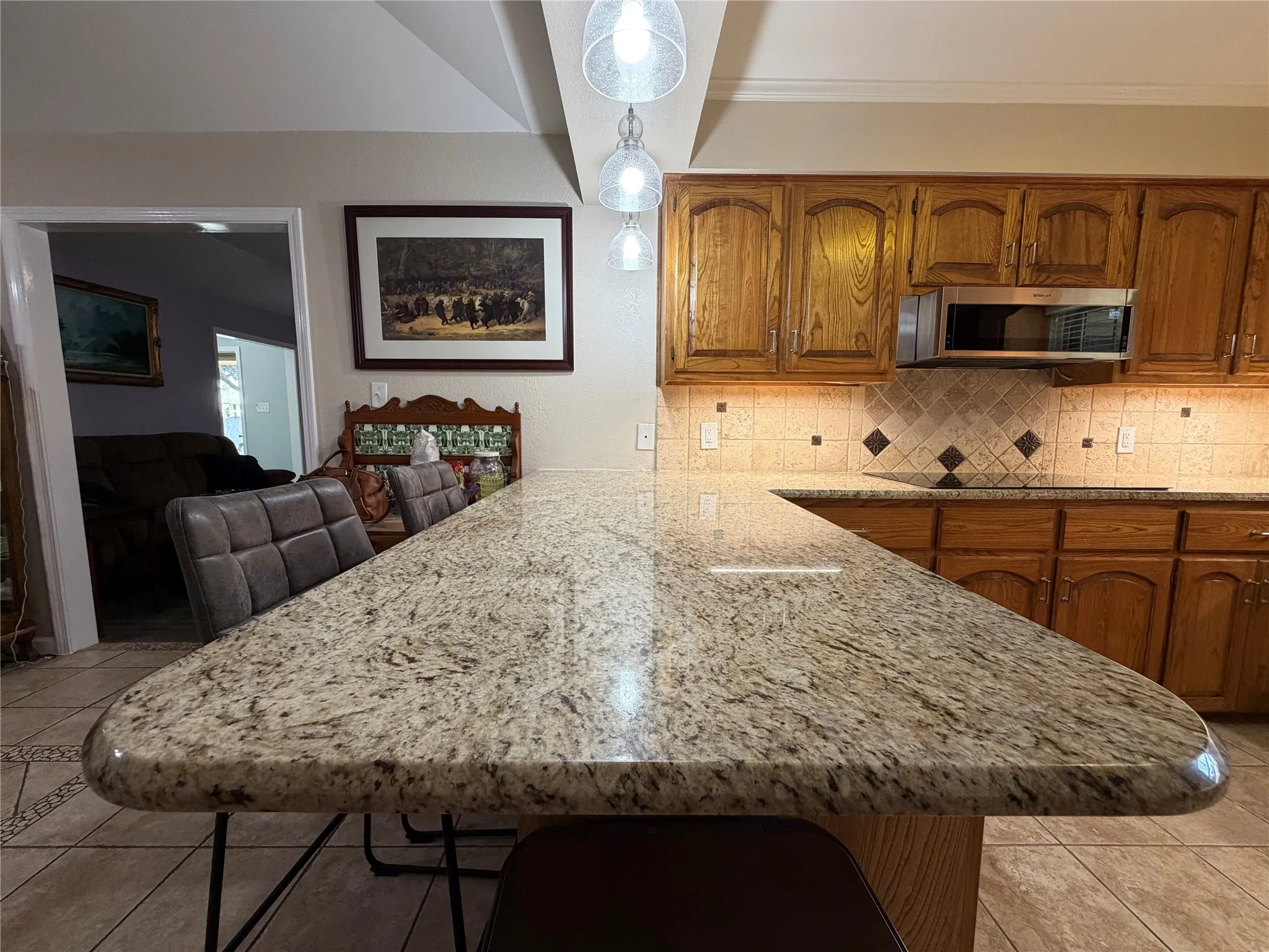 Single Family Residence For Sale in Brown County , 3 Brownstone Court, Brownwood, Texas 76801, 4 Bedroom, 3 Bathroom, 2 Garage spaces, 2,465 Sqft, built in 1986, mls#21347468, Real Estate Agent in Brownwood, Homes For Sale in Brown county, Homes For Sale in Brownwood, Realtor in Brownwood Texas, Real Estate Brokerage Independent Realty Texas, Luminita Cordes Realtor