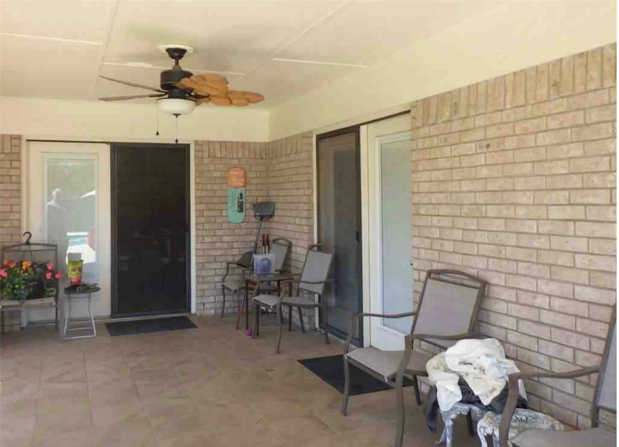Single Family Residence For Sale in Brown County , 3 Brownstone Court, Brownwood, Texas 76801, 4 Bedroom, 3 Bathroom, 2 Garage spaces, 2,465 Sqft, built in 1986, mls#21347468, Real Estate Agent in Brownwood, Homes For Sale in Brown county, Homes For Sale in Brownwood, Realtor in Brownwood Texas, Real Estate Brokerage Independent Realty Texas, Luminita Cordes Realtor