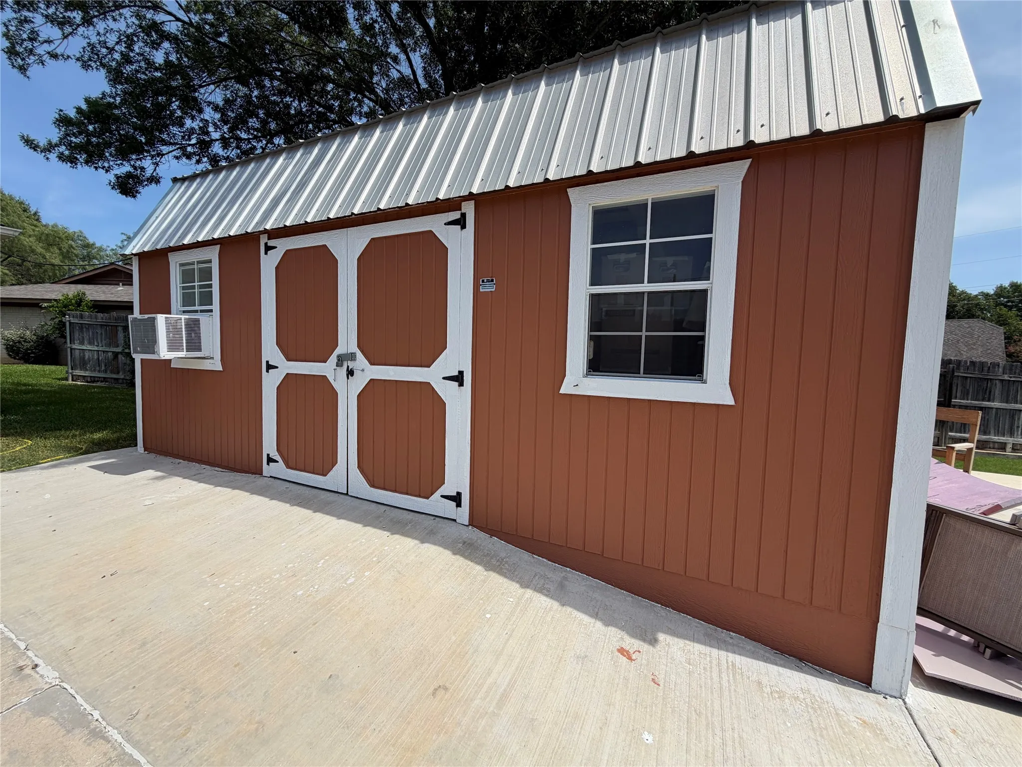 Single Family Residence For Sale in Brown County , 3 Brownstone Court, Brownwood, Texas 76801, 4 Bedroom, 3 Bathroom, 2 Garage spaces, 2,465 Sqft, built in 1986, mls#21347468, Real Estate Agent in Brownwood, Homes For Sale in Brown county, Homes For Sale in Brownwood, Realtor in Brownwood Texas, Real Estate Brokerage Independent Realty Texas, Luminita Cordes Realtor