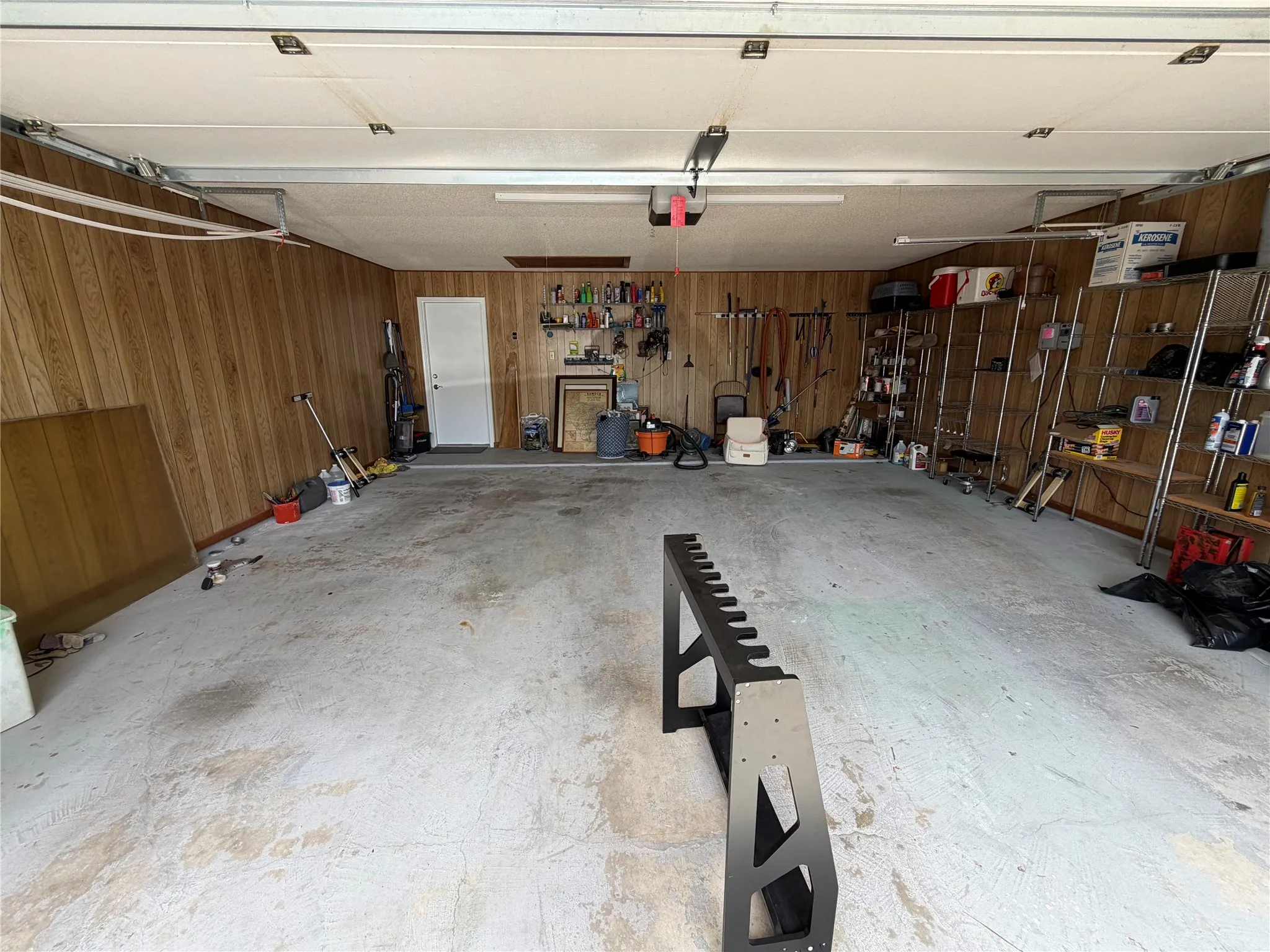 Single Family Residence For Sale in Brown County , 3 Brownstone Court, Brownwood, Texas 76801, 4 Bedroom, 3 Bathroom, 2 Garage spaces, 2,465 Sqft, built in 1986, mls#21347468, Real Estate Agent in Brownwood, Homes For Sale in Brown county, Homes For Sale in Brownwood, Realtor in Brownwood Texas, Real Estate Brokerage Independent Realty Texas, Luminita Cordes Realtor