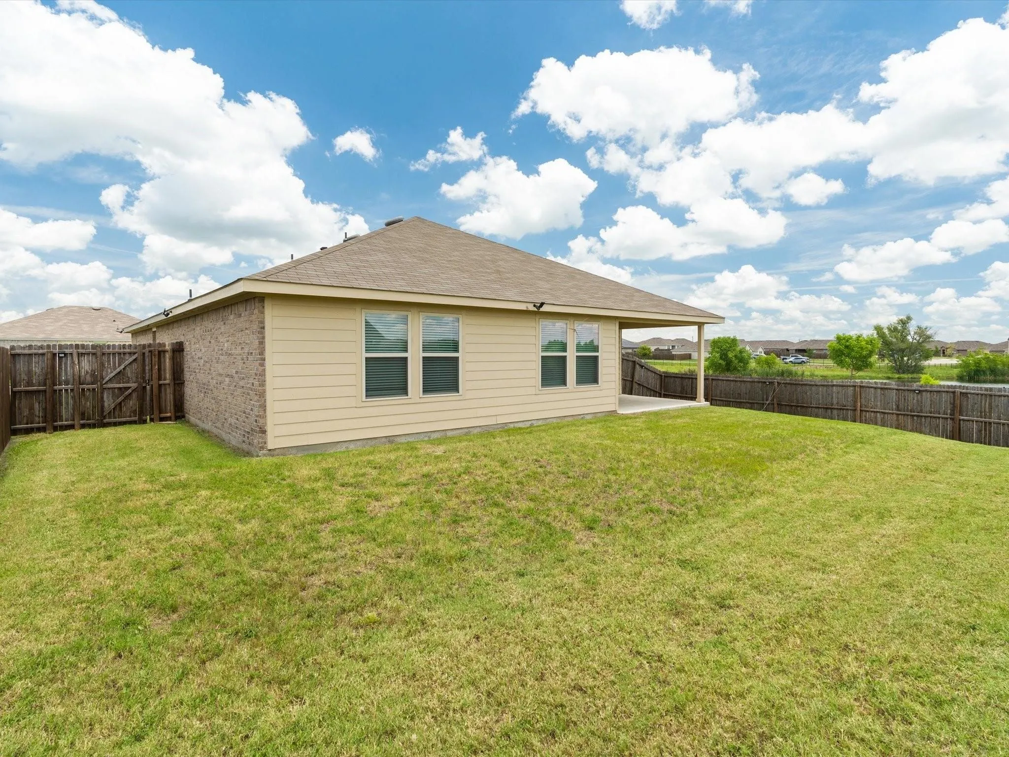 Single Family Residence For Sale in Hunt County , 808 Watermill Road, Royse City, Texas 75189, 4 Bedrooms, 2 Bathrooms, 2 Garage spaces, 1,801 Sqft, built in 2021, Price $270,000, mls#21347475, Real Estate Agent in Royse City, Homes For Sale in Hunt county, Homes For Sale in Royse City, Realtor in Royse City Texas, Real Estate Brokerage Independent Realty Texas, Luminita Cordes Realtor