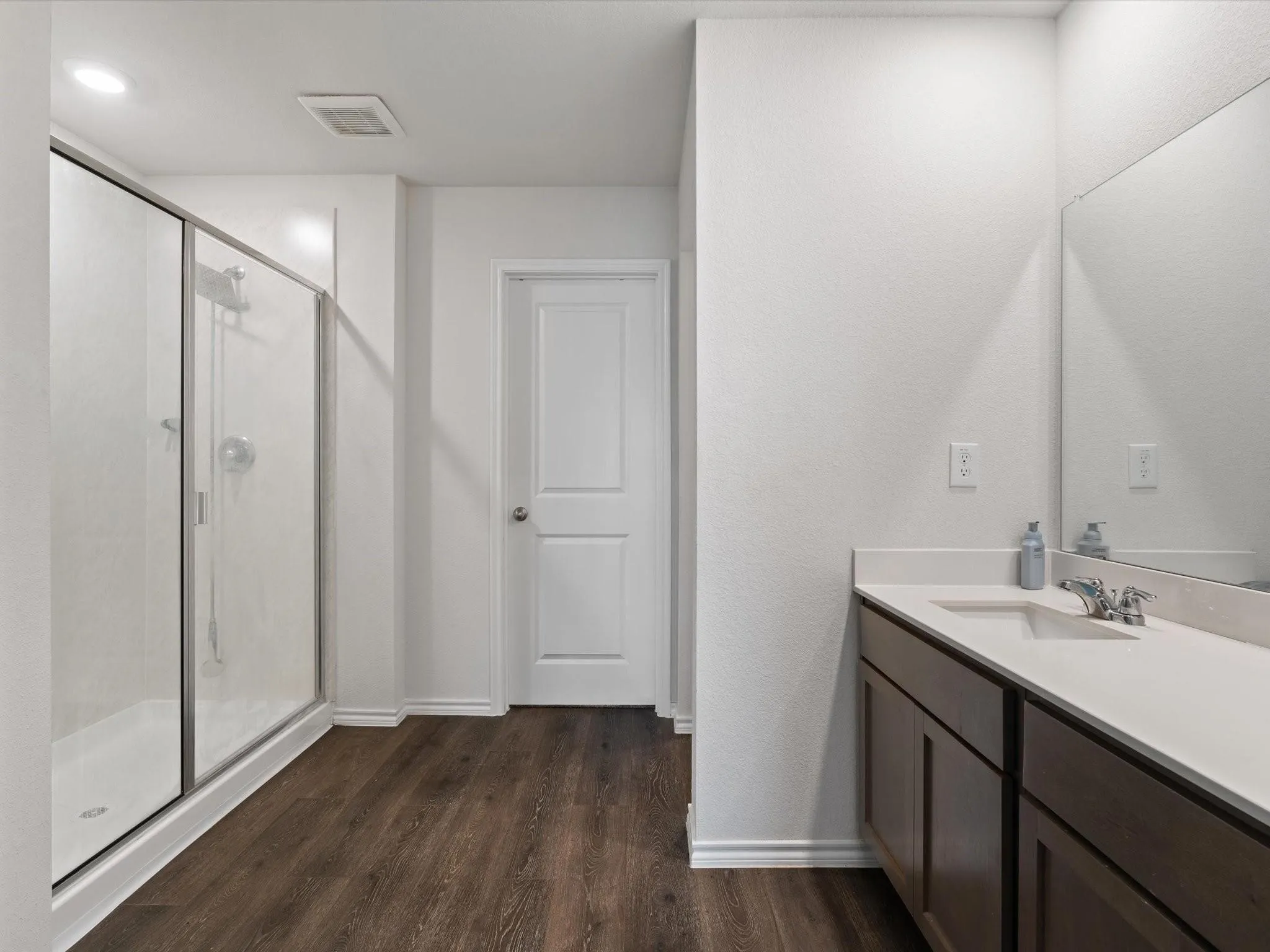 Single Family Residence For Sale in Hunt County , 808 Watermill Road, Royse City, Texas 75189, 4 Bedrooms, 2 Bathrooms, 2 Garage spaces, 1,801 Sqft, built in 2021, Price $270,000, mls#21347475, Real Estate Agent in Royse City, Homes For Sale in Hunt county, Homes For Sale in Royse City, Realtor in Royse City Texas, Real Estate Brokerage Independent Realty Texas, Luminita Cordes Realtor