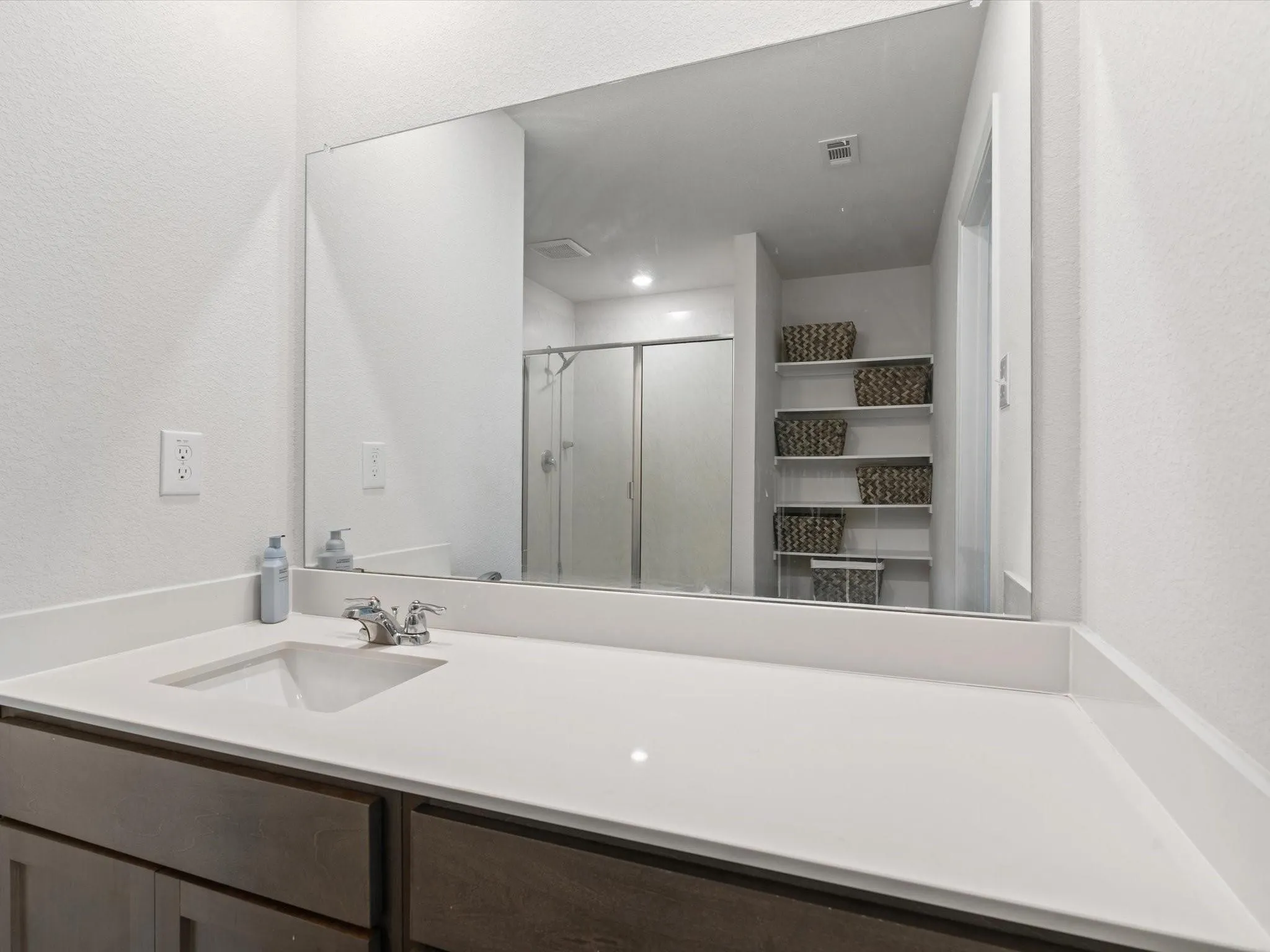 Single Family Residence For Sale in Hunt County , 808 Watermill Road, Royse City, Texas 75189, 4 Bedrooms, 2 Bathrooms, 2 Garage spaces, 1,801 Sqft, built in 2021, Price $270,000, mls#21347475, Real Estate Agent in Royse City, Homes For Sale in Hunt county, Homes For Sale in Royse City, Realtor in Royse City Texas, Real Estate Brokerage Independent Realty Texas, Luminita Cordes Realtor