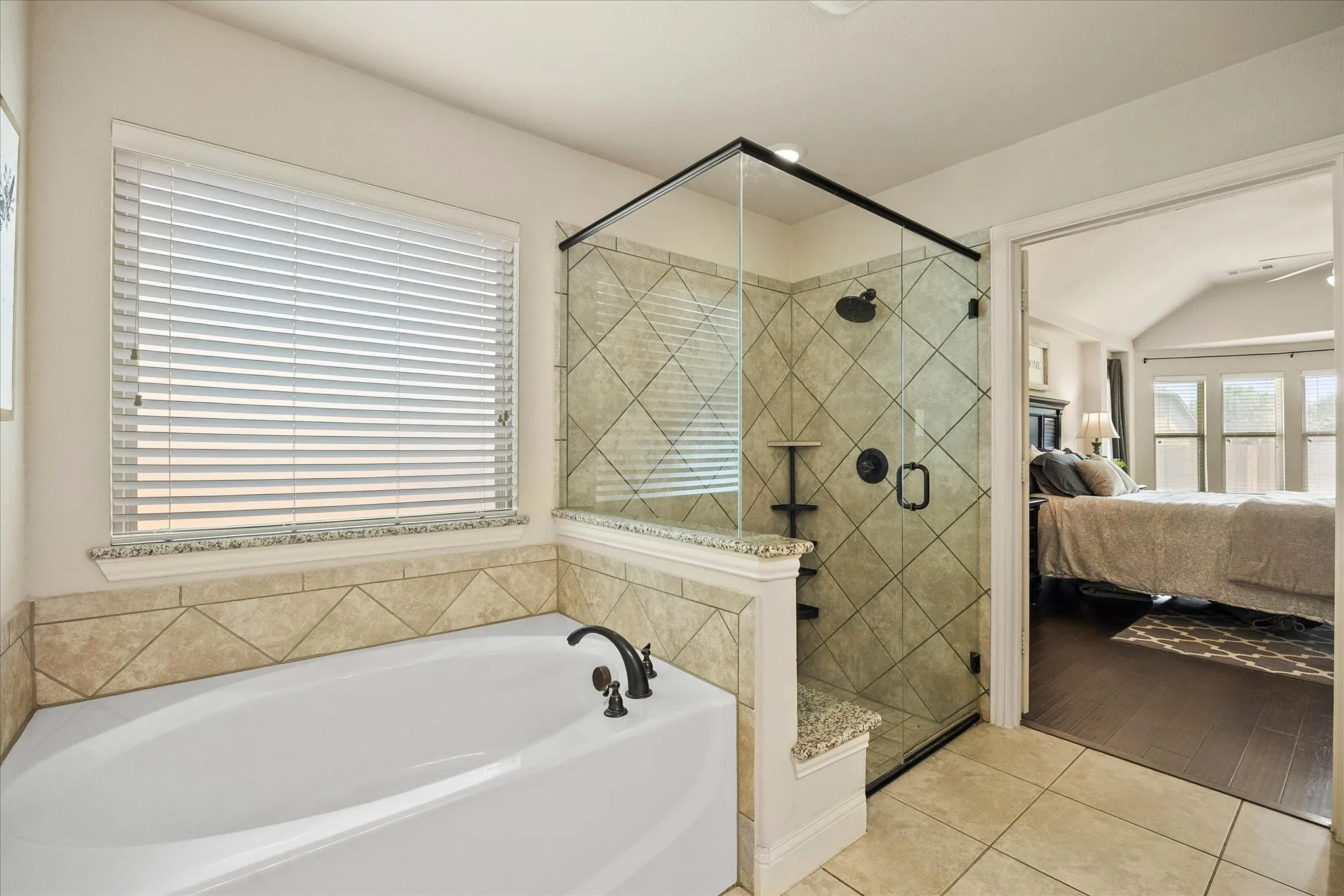 Single Family Residence For Sale in Kaufman County , 1925 Knoxbridge Road, Forney, Texas 75126, 4 Bedroom, 3 Bathroom, 3 Garage spaces, 3,257 Sqft, built in 2015, mls#21347316, Real Estate Agent in Forney, Homes For Sale in Kaufman county, Homes For Sale in Forney, Realtor in Forney Texas, Real Estate Brokerage Independent Realty Texas, Luminita Cordes Realtor