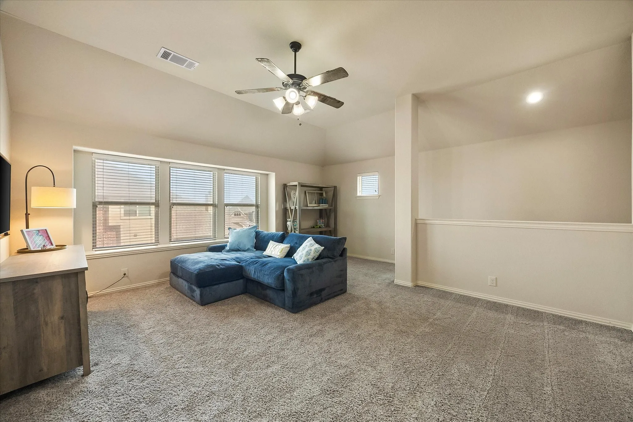 Single Family Residence For Sale in Kaufman County , 1925 Knoxbridge Road, Forney, Texas 75126, 4 Bedroom, 3 Bathroom, 3 Garage spaces, 3,257 Sqft, built in 2015, mls#21347316, Real Estate Agent in Forney, Homes For Sale in Kaufman county, Homes For Sale in Forney, Realtor in Forney Texas, Real Estate Brokerage Independent Realty Texas, Luminita Cordes Realtor