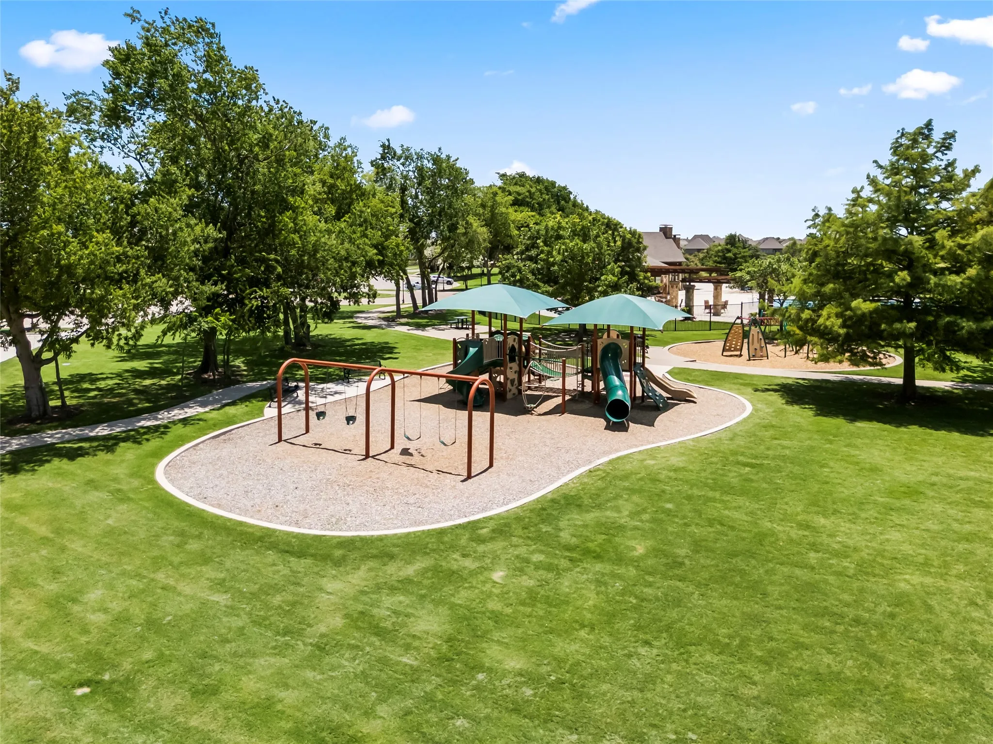 Single Family Residence For Sale in Kaufman County , 1925 Knoxbridge Road, Forney, Texas 75126, 4 Bedroom, 3 Bathroom, 3 Garage spaces, 3,257 Sqft, built in 2015, mls#21347316, Real Estate Agent in Forney, Homes For Sale in Kaufman county, Homes For Sale in Forney, Realtor in Forney Texas, Real Estate Brokerage Independent Realty Texas, Luminita Cordes Realtor