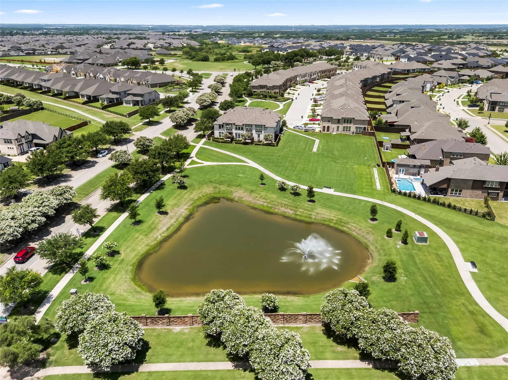 Single Family Residence For Sale in Kaufman County , 1925 Knoxbridge Road, Forney, Texas 75126, 4 Bedroom, 3 Bathroom, 3 Garage spaces, 3,257 Sqft, built in 2015, mls#21347316, Real Estate Agent in Forney, Homes For Sale in Kaufman county, Homes For Sale in Forney, Realtor in Forney Texas, Real Estate Brokerage Independent Realty Texas, Luminita Cordes Realtor