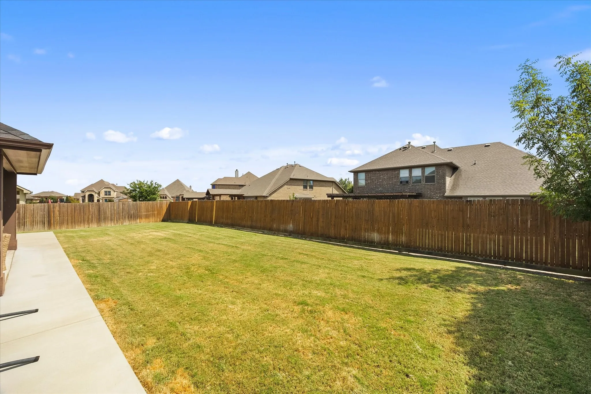 Single Family Residence For Sale in Kaufman County , 1925 Knoxbridge Road, Forney, Texas 75126, 4 Bedroom, 3 Bathroom, 3 Garage spaces, 3,257 Sqft, built in 2015, mls#21347316, Real Estate Agent in Forney, Homes For Sale in Kaufman county, Homes For Sale in Forney, Realtor in Forney Texas, Real Estate Brokerage Independent Realty Texas, Luminita Cordes Realtor