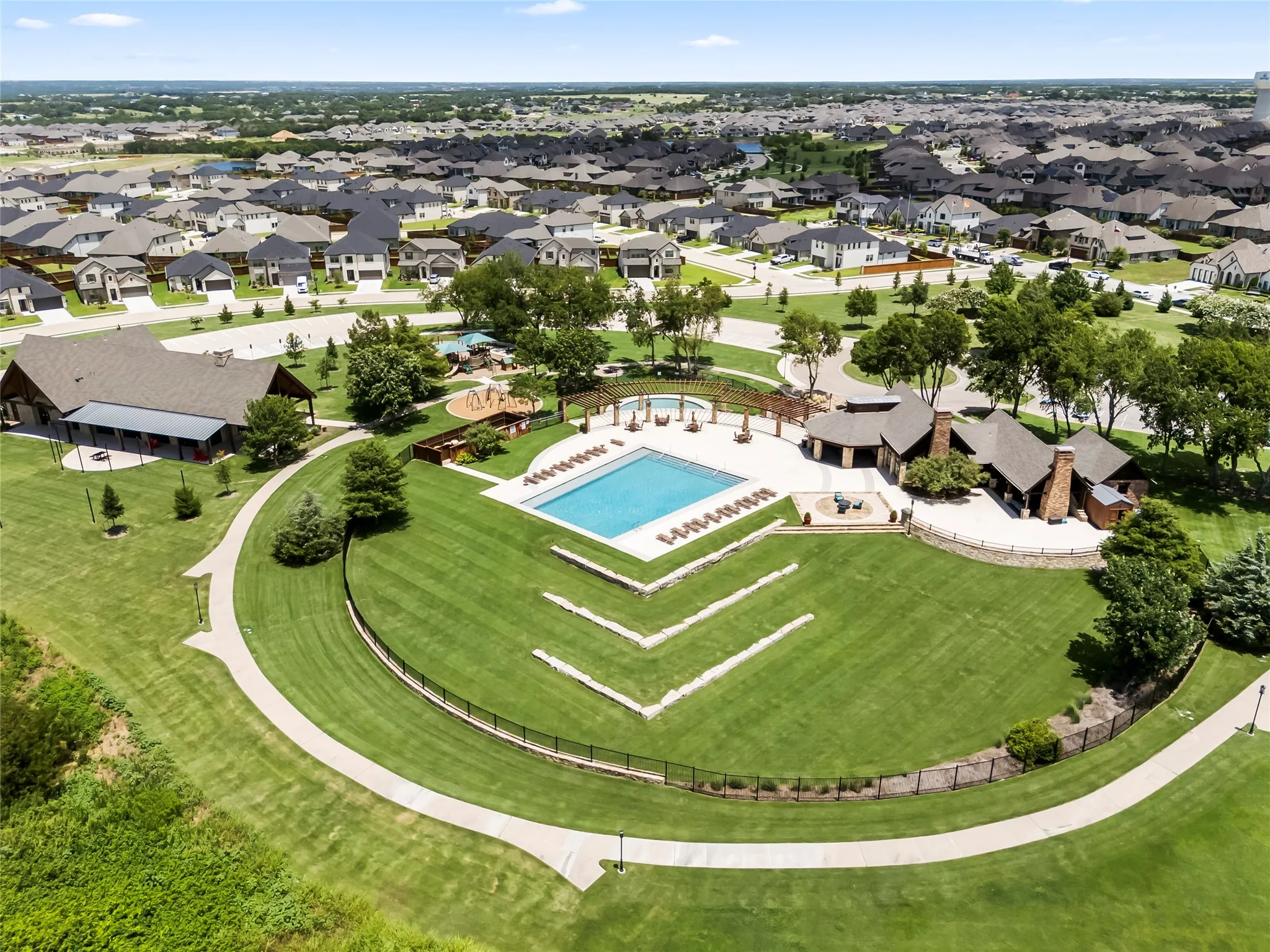 Single Family Residence For Sale in Kaufman County , 1925 Knoxbridge Road, Forney, Texas 75126, 4 Bedroom, 3 Bathroom, 3 Garage spaces, 3,257 Sqft, built in 2015, mls#21347316, Real Estate Agent in Forney, Homes For Sale in Kaufman county, Homes For Sale in Forney, Realtor in Forney Texas, Real Estate Brokerage Independent Realty Texas, Luminita Cordes Realtor