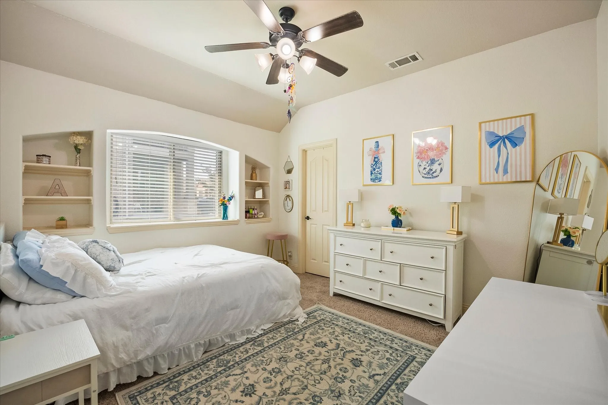 Single Family Residence For Sale in Kaufman County , 1925 Knoxbridge Road, Forney, Texas 75126, 4 Bedroom, 3 Bathroom, 3 Garage spaces, 3,257 Sqft, built in 2015, mls#21347316, Real Estate Agent in Forney, Homes For Sale in Kaufman county, Homes For Sale in Forney, Realtor in Forney Texas, Real Estate Brokerage Independent Realty Texas, Luminita Cordes Realtor