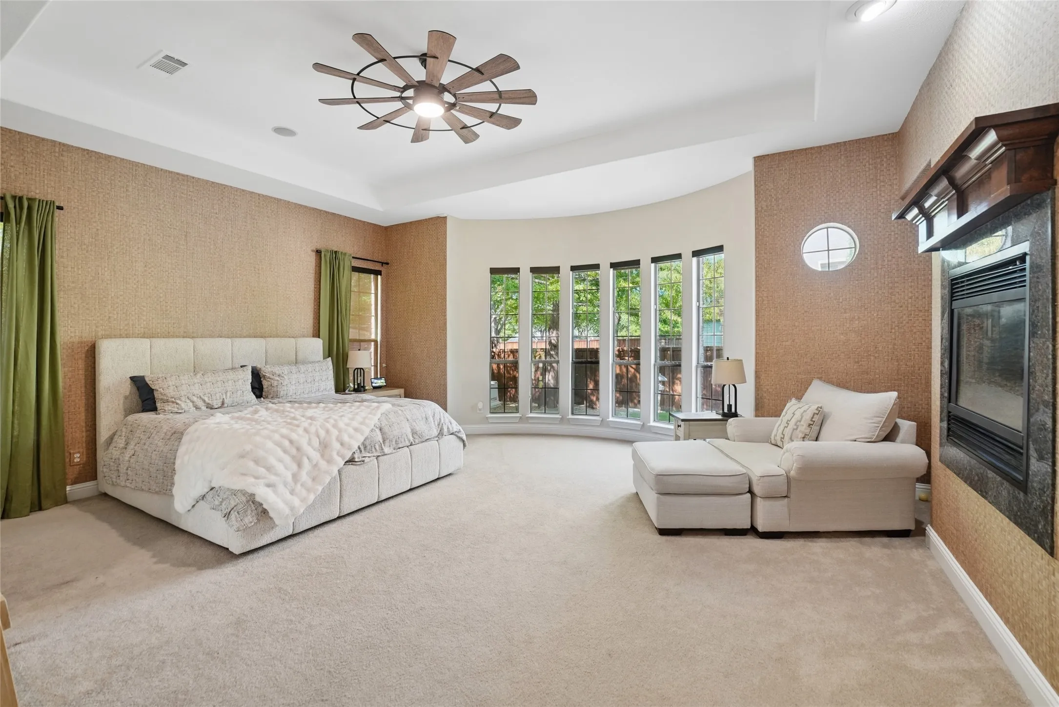 Single Family Residence For Rent in Dallas County , 8319 Midway Road, Dallas, Texas 75209, 5 Bedroom, 6 Bathroom, 2 Garage spaces, 5,237 Sqft, built in 2005, mls#21347469, Real Estate Agent in Dallas, Homes For Rent in Dallas county, Homes For Rent in Dallas, Realtor in Dallas Texas, Real Estate Brokerage Independent Realty Texas, Luminita Cordes Realtor