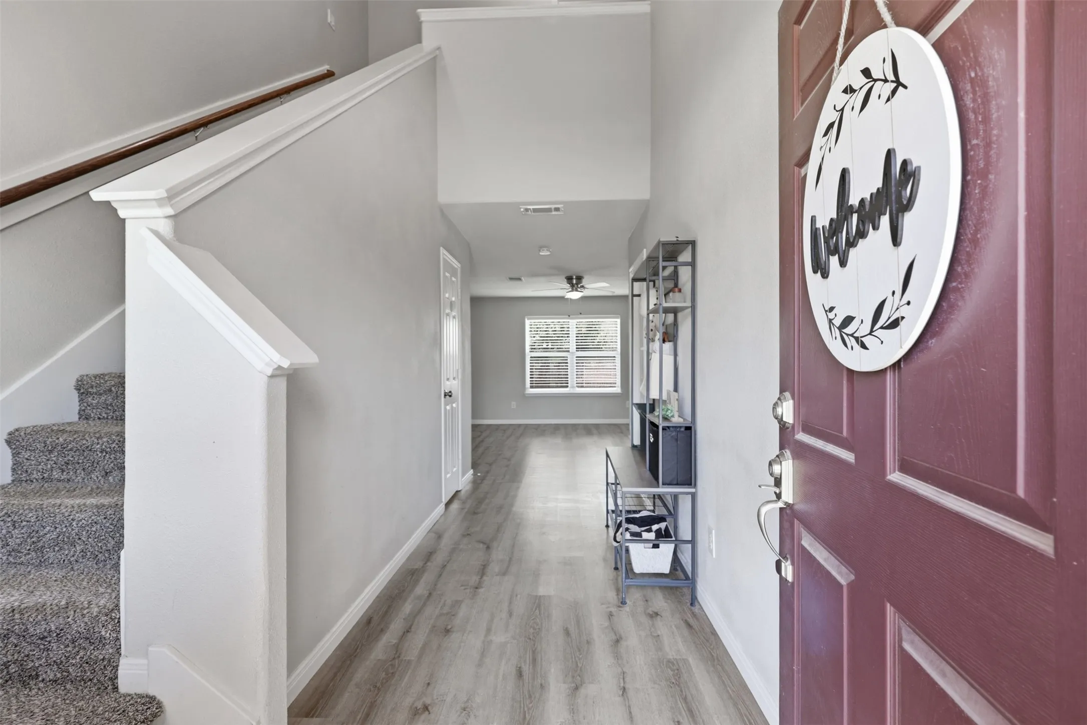 Single Family Residence For Sale in Tarrant County , 612 Lazy Crest Drive, Fort Worth, Texas 76140, 3 Bedroom, 3 Bathroom, 2 Garage spaces, 1,654 Sqft, built in 2011, mls#21345607, Real Estate Agent in Fort Worth, Homes For Sale in Tarrant county, Homes For Sale in Fort Worth, Realtor in Fort Worth Texas, Real Estate Brokerage Independent Realty Texas, Luminita Cordes Realtor