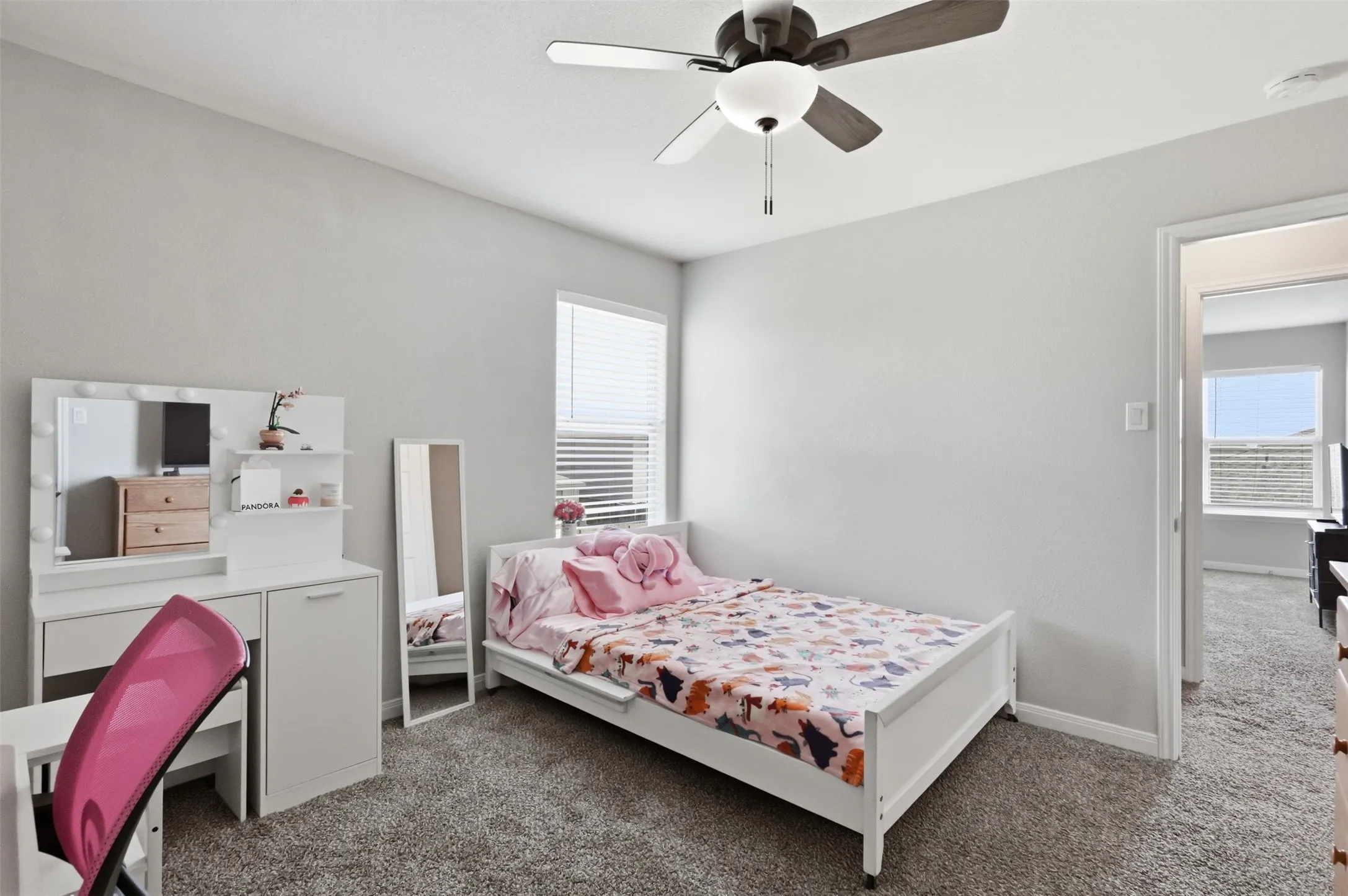Single Family Residence For Sale in Tarrant County , 612 Lazy Crest Drive, Fort Worth, Texas 76140, 3 Bedroom, 3 Bathroom, 2 Garage spaces, 1,654 Sqft, built in 2011, mls#21345607, Real Estate Agent in Fort Worth, Homes For Sale in Tarrant county, Homes For Sale in Fort Worth, Realtor in Fort Worth Texas, Real Estate Brokerage Independent Realty Texas, Luminita Cordes Realtor