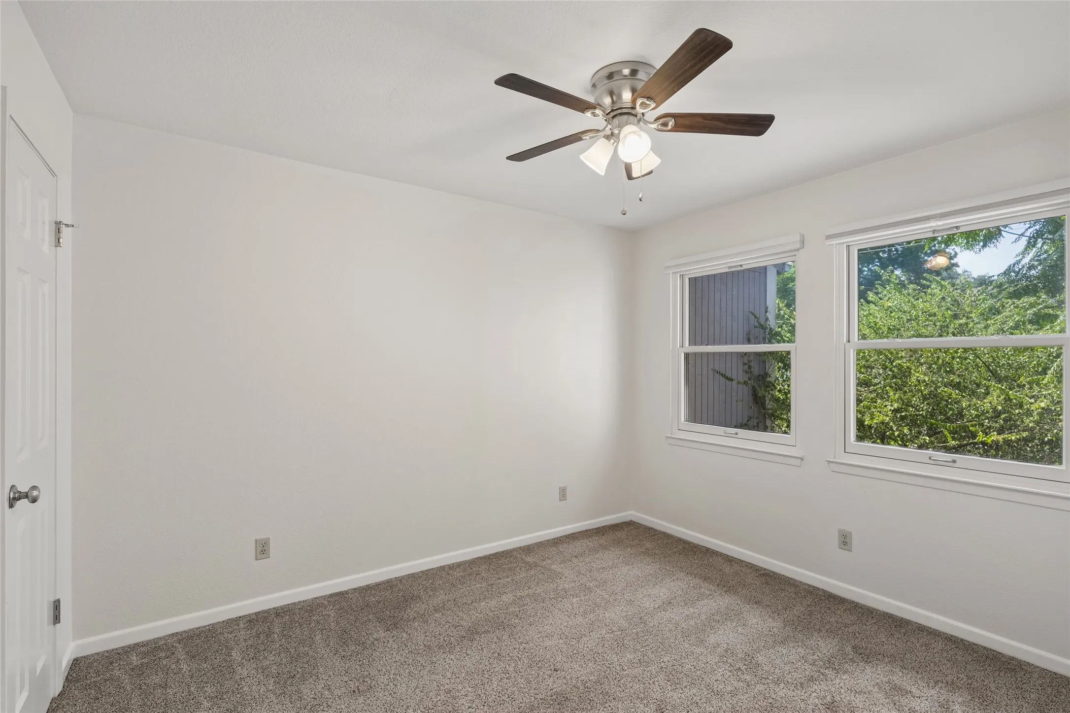 Condominium For Rent in Dallas County , 7518 Woodthrush Drive 17, Dallas, Texas 75230, 3 Bedroom, 3 Bathroom, Garage spaces, 1,520 Sqft, built in 1969, mls#21343854, Real Estate Agent in Dallas, Homes For Rent in Dallas county, Homes For Rent in Dallas, Realtor in Dallas Texas, Real Estate Brokerage Independent Realty Texas, Luminita Cordes Realtor