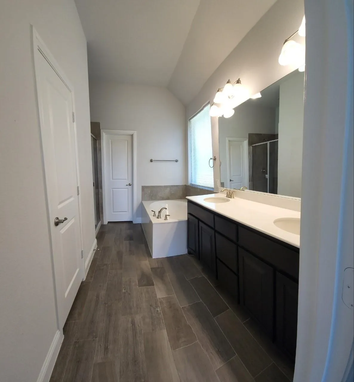 Single Family Residence For Rent in Denton County , 1801 Spinnaker Drive, Denton, Texas 76210, 3 Bedroom, 2 Bathroom, 2 Garage spaces, 1,867 Sqft, built in 2019, mls#21347480, Real Estate Agent in Denton, Homes For Rent in Denton county, Homes For Rent in Denton, Realtor in Denton Texas, Real Estate Brokerage Independent Realty Texas, Luminita Cordes Realtor