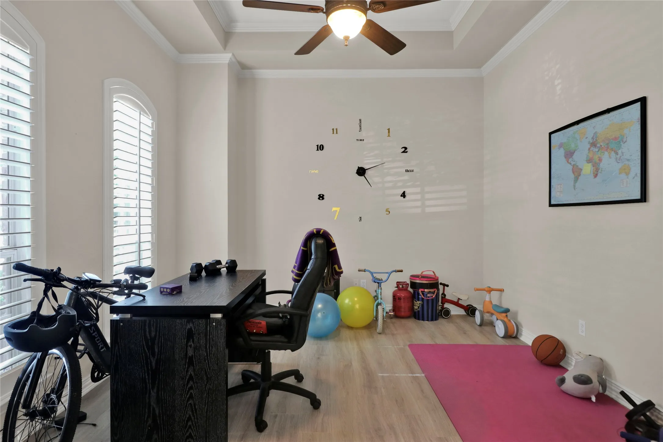 Formal living room, game room, home office or home gym. Your choice!