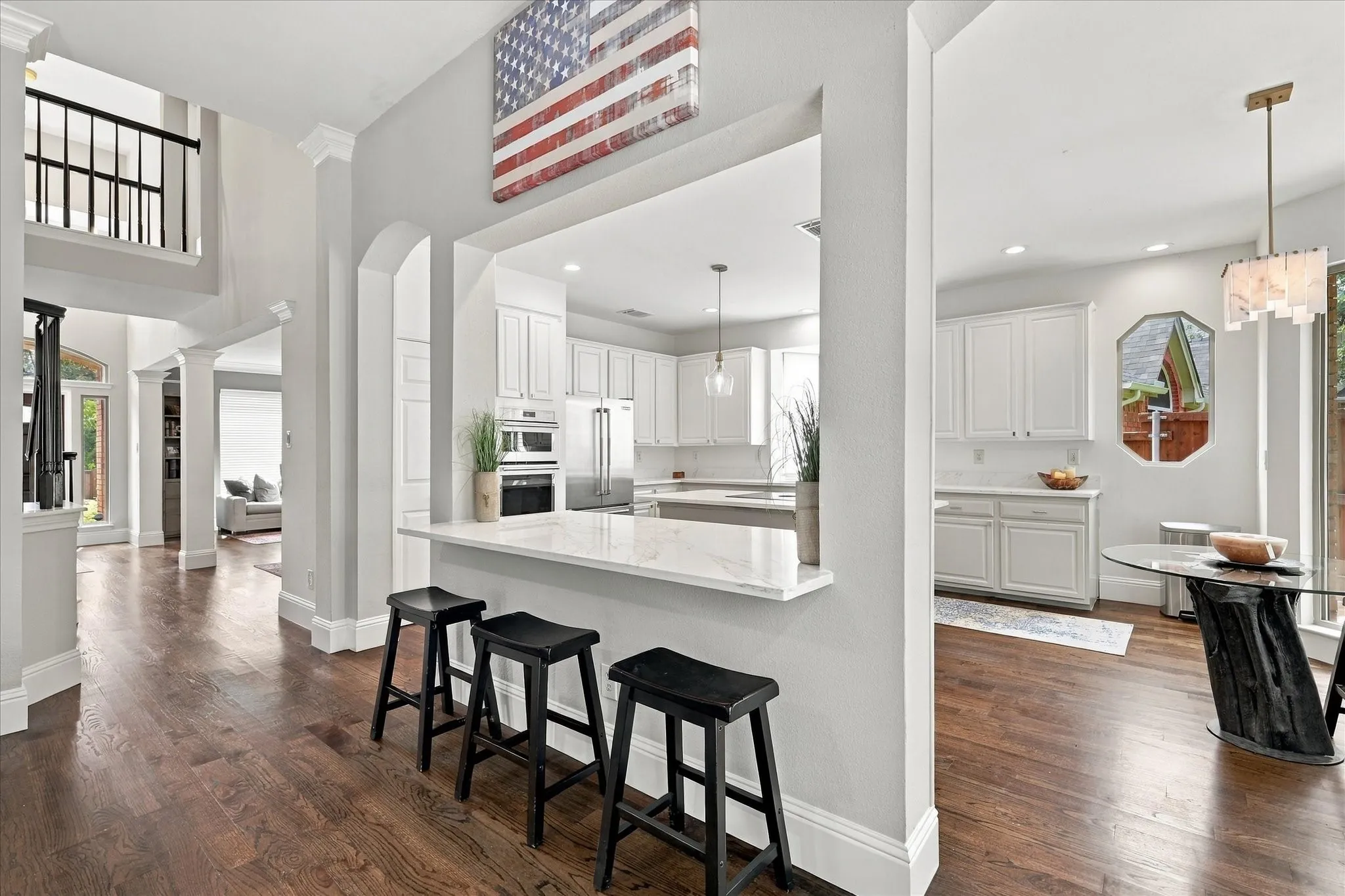 Single Family Residence For Sale in Denton County , 2610 Woodside Drive, Highland Village, Texas 75077, 4 Bedroom, 3 Bathroom, 2 Garage spaces, 2,815 Sqft, built in 1991, mls#21347484, Real Estate Agent in Highland Village, Homes For Sale in Denton county, Homes For Sale in Highland Village, Realtor in Highland Village Texas, Real Estate Brokerage Independent Realty Texas, Luminita Cordes Realtor
