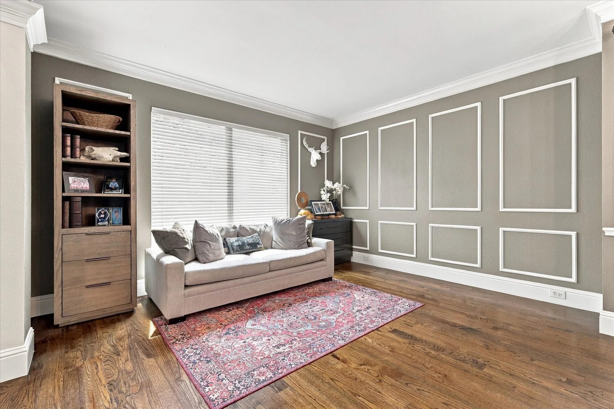 Single Family Residence For Sale in Denton County , 2610 Woodside Drive, Highland Village, Texas 75077, 4 Bedroom, 3 Bathroom, 2 Garage spaces, 2,815 Sqft, built in 1991, mls#21347484, Real Estate Agent in Highland Village, Homes For Sale in Denton county, Homes For Sale in Highland Village, Realtor in Highland Village Texas, Real Estate Brokerage Independent Realty Texas, Luminita Cordes Realtor