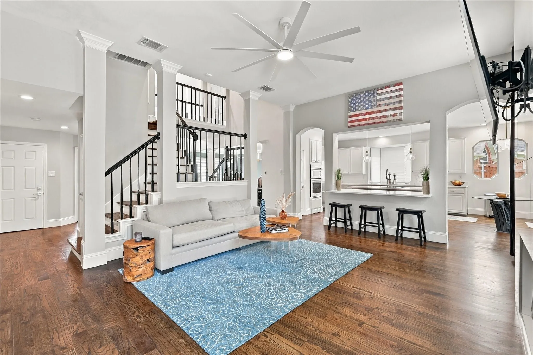 Single Family Residence For Sale in Denton County , 2610 Woodside Drive, Highland Village, Texas 75077, 4 Bedroom, 3 Bathroom, 2 Garage spaces, 2,815 Sqft, built in 1991, mls#21347484, Real Estate Agent in Highland Village, Homes For Sale in Denton county, Homes For Sale in Highland Village, Realtor in Highland Village Texas, Real Estate Brokerage Independent Realty Texas, Luminita Cordes Realtor