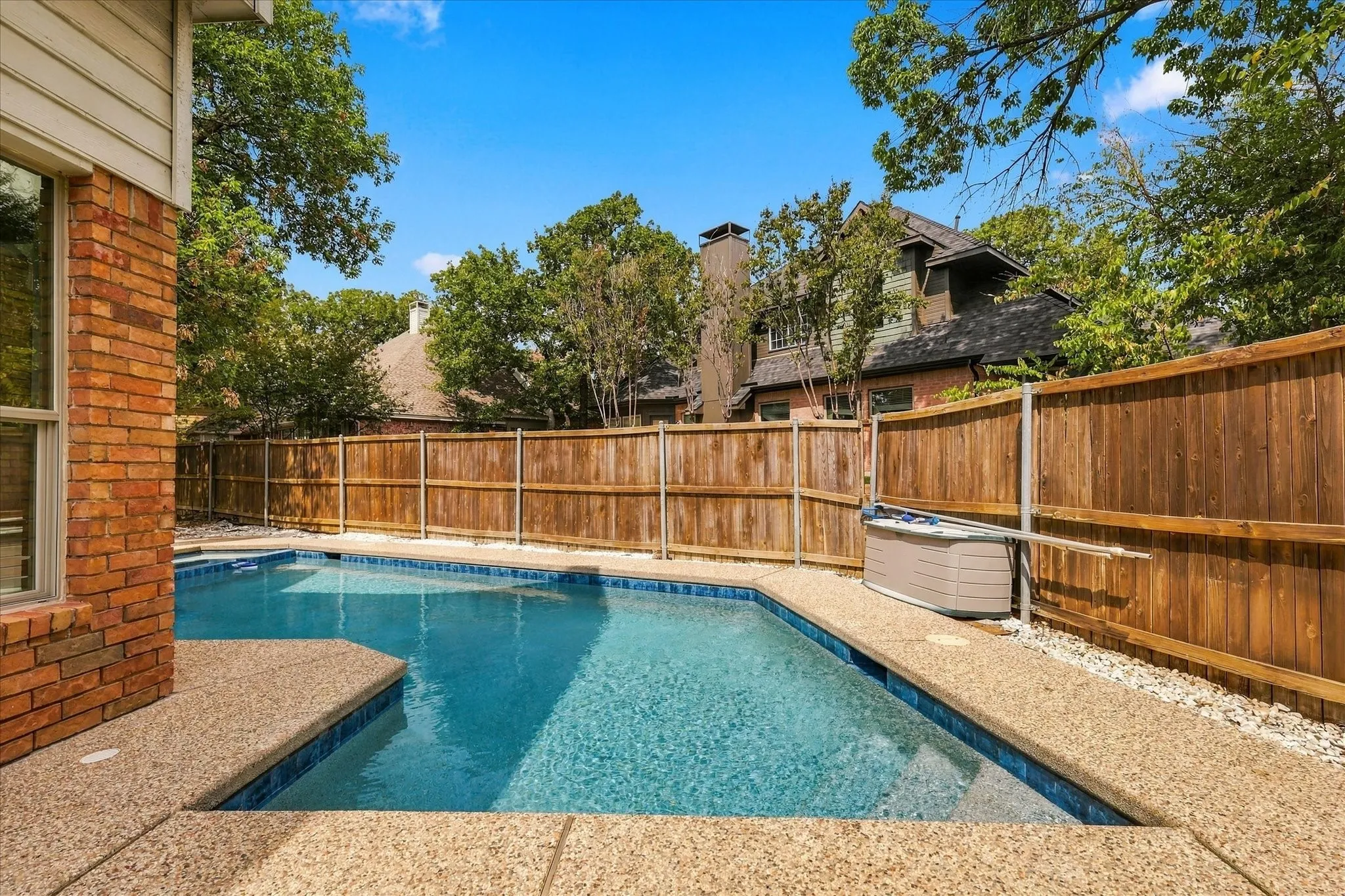 Single Family Residence For Sale in Denton County , 2610 Woodside Drive, Highland Village, Texas 75077, 4 Bedroom, 3 Bathroom, 2 Garage spaces, 2,815 Sqft, built in 1991, mls#21347484, Real Estate Agent in Highland Village, Homes For Sale in Denton county, Homes For Sale in Highland Village, Realtor in Highland Village Texas, Real Estate Brokerage Independent Realty Texas, Luminita Cordes Realtor