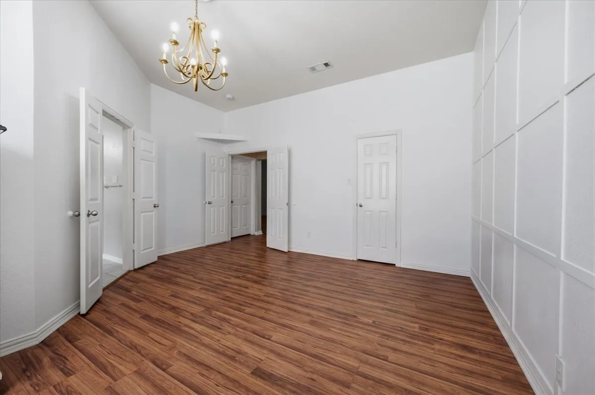 Single Family Residence For Sale in Denton County , 10104 Lakeview Drive, Providence Village, Texas 76227, 4 Bedroom, 2 Bathroom, 2 Garage spaces, 2,015 Sqft, built in 2003, mls#21344232, Real Estate Agent in Providence Village, Homes For Sale in Denton county, Homes For Sale in Providence Village, Realtor in Providence Village Texas, Real Estate Brokerage Independent Realty Texas, Luminita Cordes Realtor