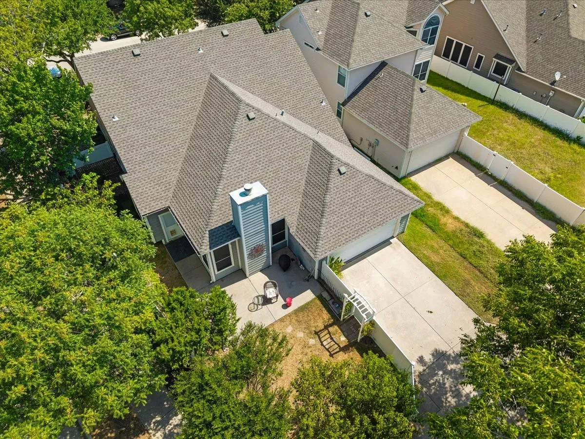 Single Family Residence For Sale in Denton County , 10104 Lakeview Drive, Providence Village, Texas 76227, 4 Bedroom, 2 Bathroom, 2 Garage spaces, 2,015 Sqft, built in 2003, mls#21344232, Real Estate Agent in Providence Village, Homes For Sale in Denton county, Homes For Sale in Providence Village, Realtor in Providence Village Texas, Real Estate Brokerage Independent Realty Texas, Luminita Cordes Realtor
