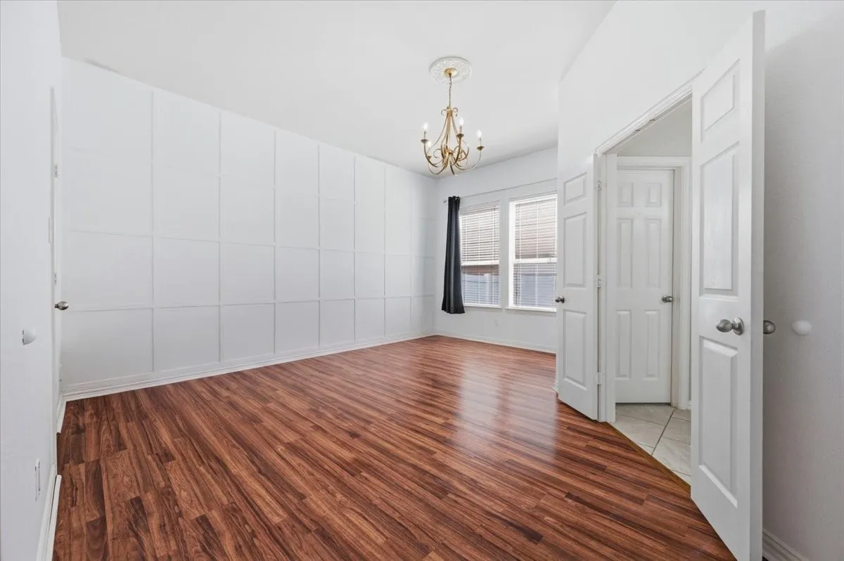 Single Family Residence For Sale in Denton County , 10104 Lakeview Drive, Providence Village, Texas 76227, 4 Bedroom, 2 Bathroom, 2 Garage spaces, 2,015 Sqft, built in 2003, mls#21344232, Real Estate Agent in Providence Village, Homes For Sale in Denton county, Homes For Sale in Providence Village, Realtor in Providence Village Texas, Real Estate Brokerage Independent Realty Texas, Luminita Cordes Realtor