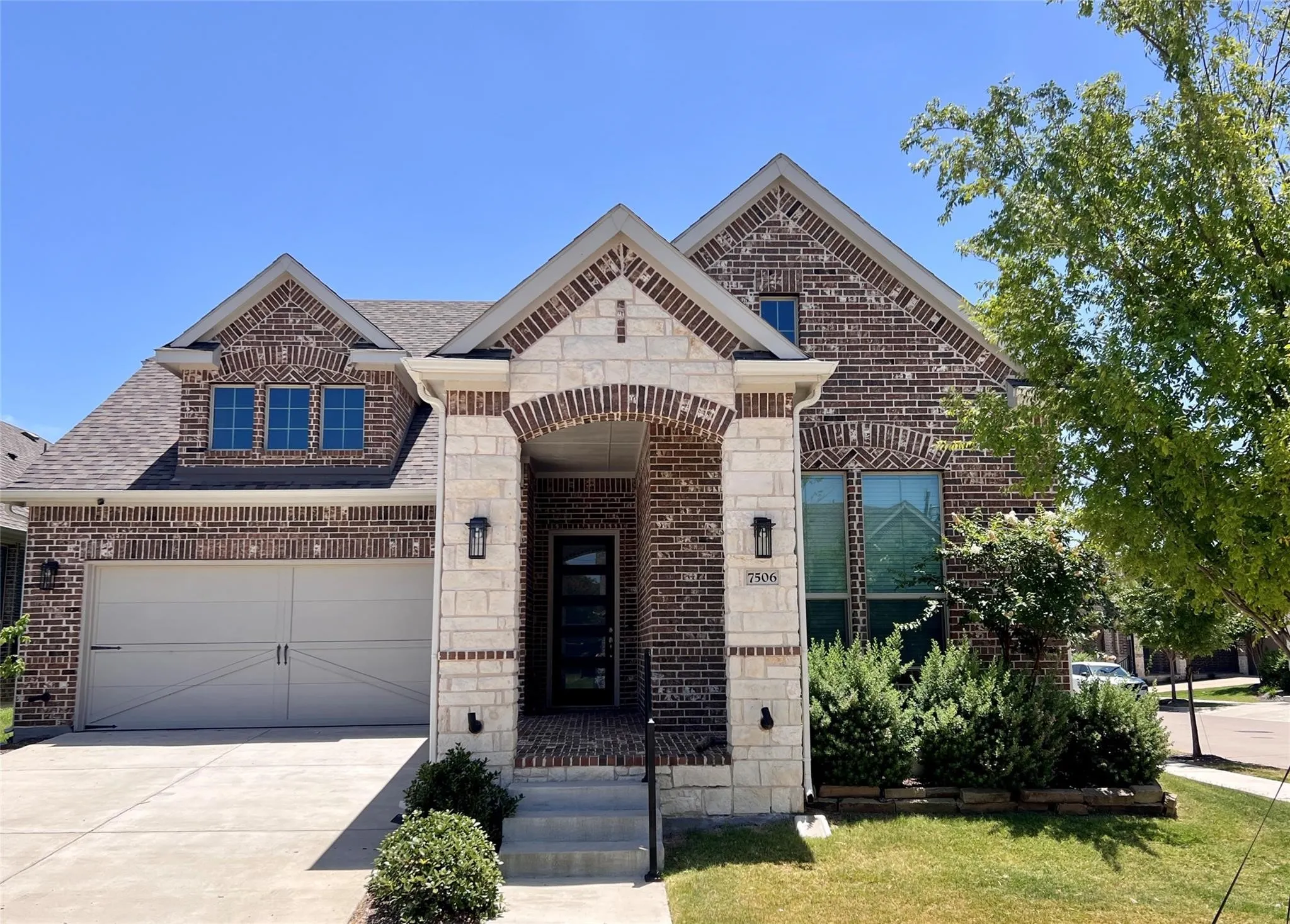 Single Family Residence For Rent in Dallas County , 7506 Coronado Drive, Rowlett, Texas 75088, 4 Bedroom, 4 Bathroom, 2 Garage spaces, 2,934 Sqft, built in 2020, mls#21346372, Real Estate Agent in Rowlett, Homes For Rent in Dallas county, Homes For Rent in Rowlett, Realtor in Rowlett Texas, Real Estate Brokerage Independent Realty Texas, Luminita Cordes Realtor