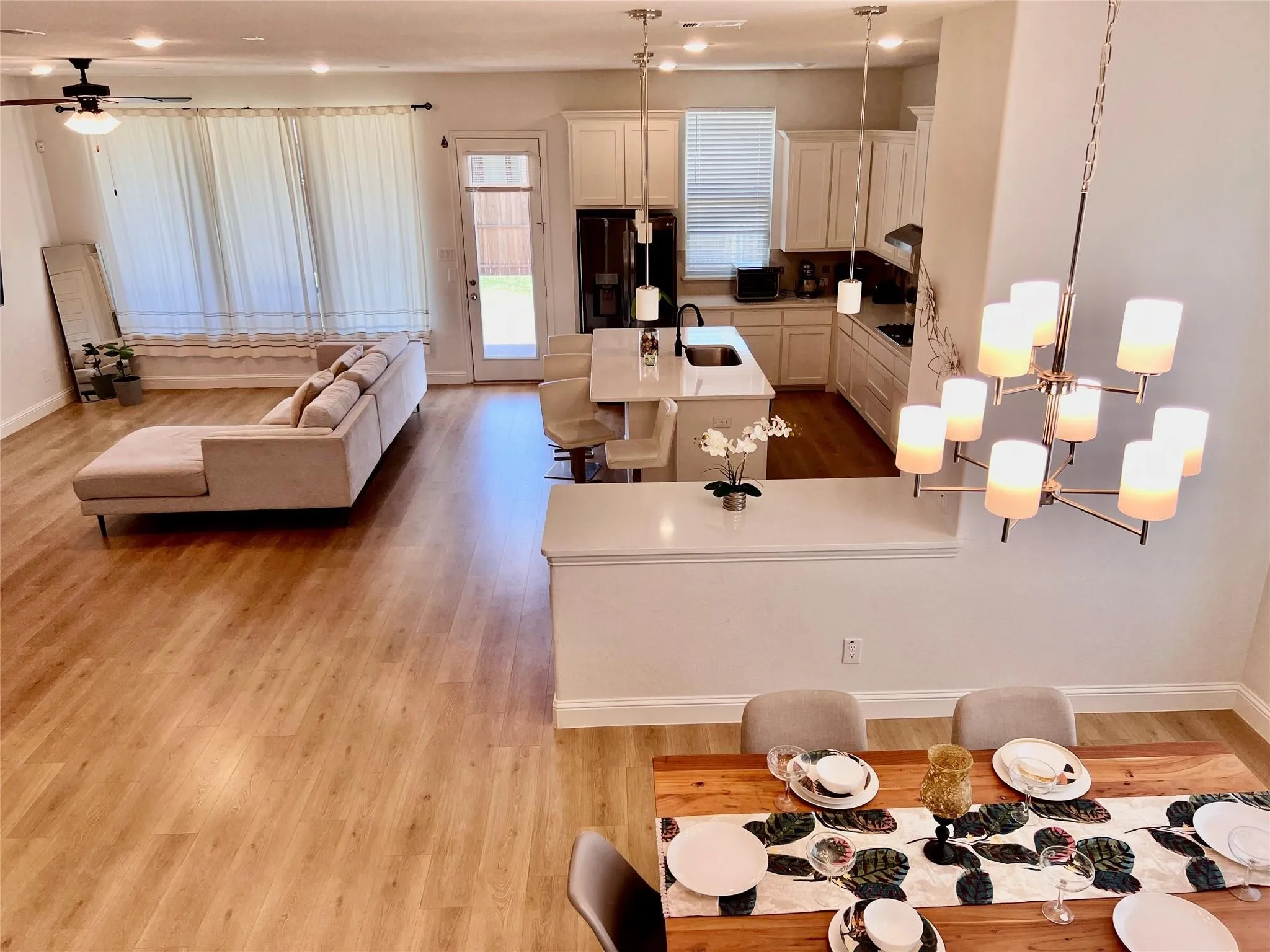 Single Family Residence For Rent in Dallas County , 7506 Coronado Drive, Rowlett, Texas 75088, 4 Bedroom, 4 Bathroom, 2 Garage spaces, 2,934 Sqft, built in 2020, mls#21346372, Real Estate Agent in Rowlett, Homes For Rent in Dallas county, Homes For Rent in Rowlett, Realtor in Rowlett Texas, Real Estate Brokerage Independent Realty Texas, Luminita Cordes Realtor