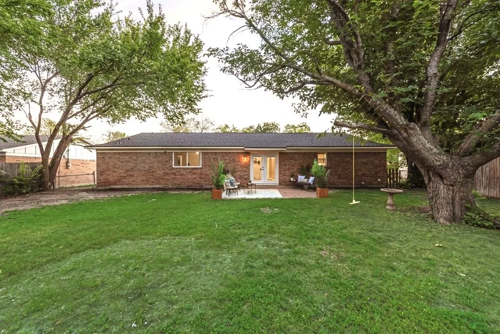 Single Family Residence For Sale in Tarrant County , 913 Childers Avenue, Benbrook, Texas 76126, 3 Bedroom, 2 Bathroom, 2 Garage spaces, 1,413 Sqft, built in 1970, mls#21347502, Real Estate Agent in Benbrook, Homes For Sale in Tarrant county, Homes For Sale in Benbrook, Realtor in Benbrook Texas, Real Estate Brokerage Independent Realty Texas, Luminita Cordes Realtor