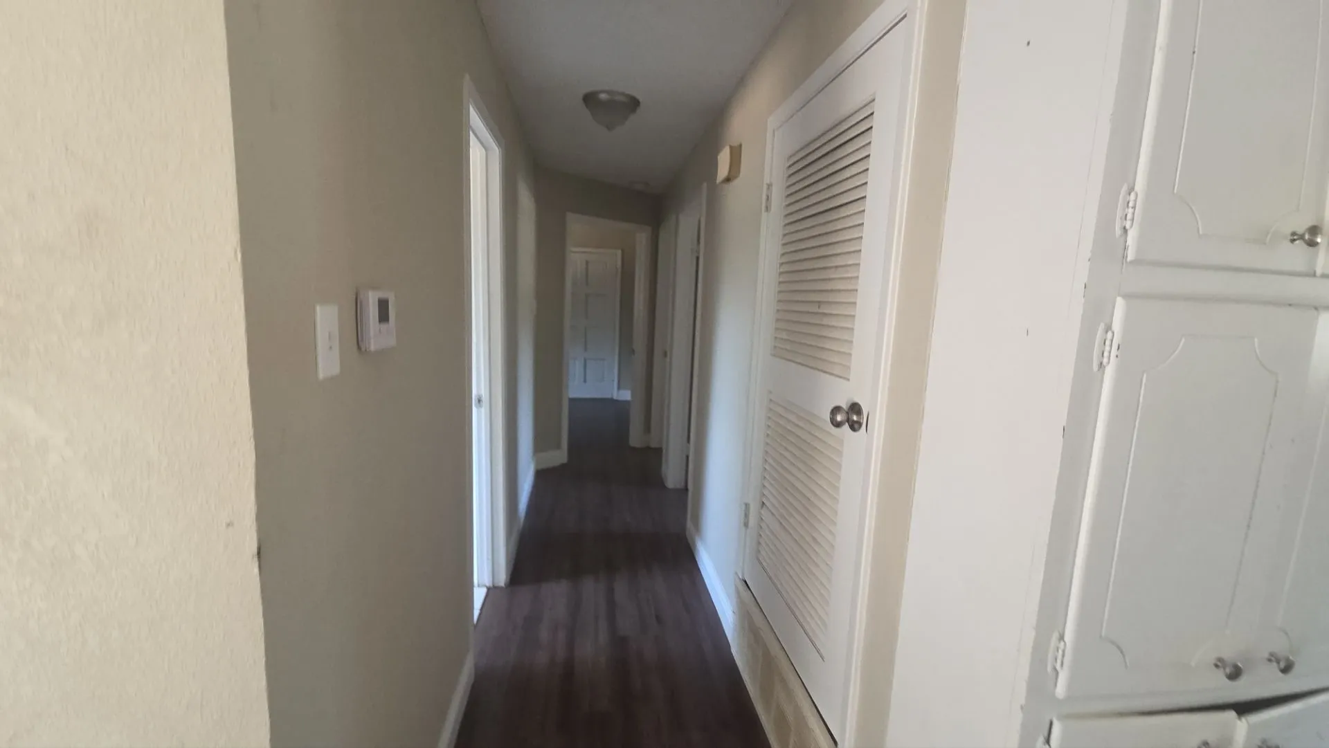 Single Family Residence For Sale in Tarrant County , 1301 Pelican Circle, Pelican Bay, Texas 76020, 3 Bedroom, 2 Bathroom, Garage spaces, 1,104 Sqft, built in 1970, mls#21347504, Real Estate Agent in Pelican Bay, Homes For Sale in Tarrant county, Homes For Sale in Pelican Bay, Realtor in Pelican Bay Texas, Real Estate Brokerage Independent Realty Texas, Luminita Cordes Realtor