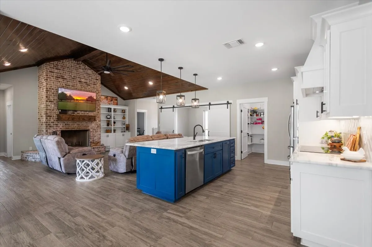 Single Family Residence For Sale in Cherokee County , 13393 N FM 768, Jacksonville, Texas 75766, 3 Bedroom, 3 Bathroom, 2 Garage spaces, 2,285 Sqft, built in 2023, mls#21344619, Real Estate Agent in Jacksonville, Homes For Sale in Cherokee county, Homes For Sale in Jacksonville, Realtor in Jacksonville Texas, Real Estate Brokerage Independent Realty Texas, Luminita Cordes Realtor