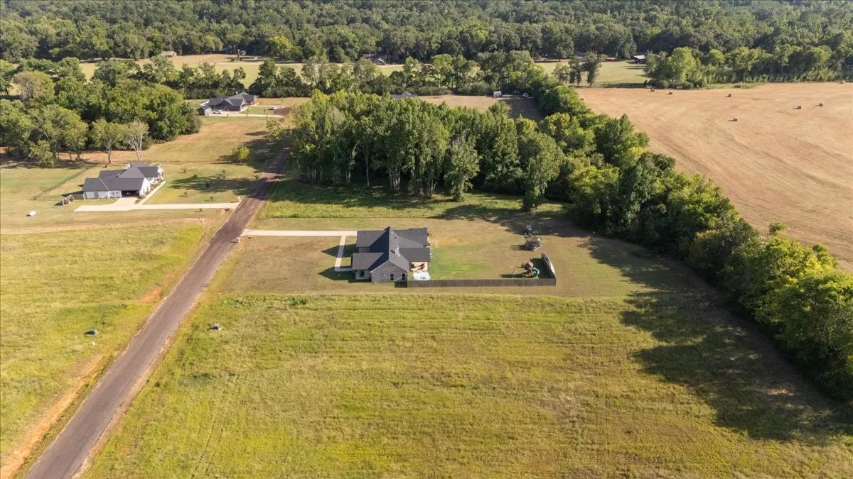 Single Family Residence For Sale in Cherokee County , 13393 N FM 768, Jacksonville, Texas 75766, 3 Bedroom, 3 Bathroom, 2 Garage spaces, 2,285 Sqft, built in 2023, mls#21344619, Real Estate Agent in Jacksonville, Homes For Sale in Cherokee county, Homes For Sale in Jacksonville, Realtor in Jacksonville Texas, Real Estate Brokerage Independent Realty Texas, Luminita Cordes Realtor