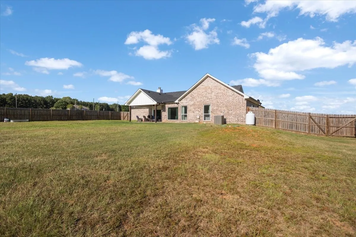 Single Family Residence For Sale in Cherokee County , 13393 N FM 768, Jacksonville, Texas 75766, 3 Bedroom, 3 Bathroom, 2 Garage spaces, 2,285 Sqft, built in 2023, mls#21344619, Real Estate Agent in Jacksonville, Homes For Sale in Cherokee county, Homes For Sale in Jacksonville, Realtor in Jacksonville Texas, Real Estate Brokerage Independent Realty Texas, Luminita Cordes Realtor