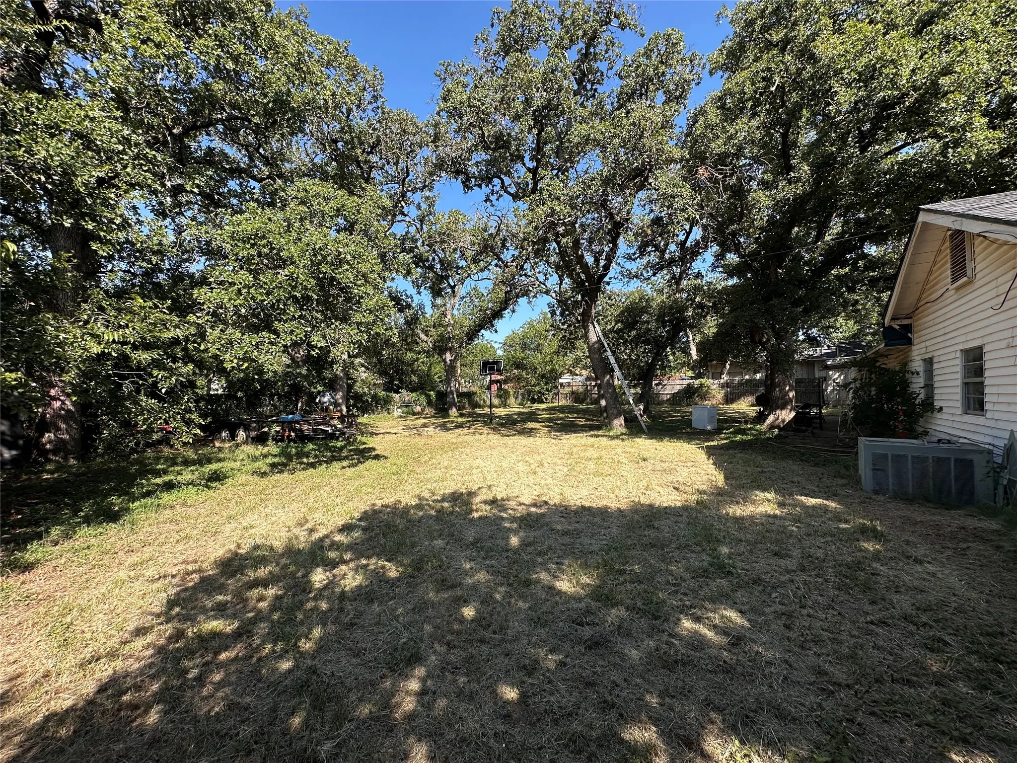 Single Family Residence For Sale in Brown County , 1809 12th Street, Brownwood, Texas 76801, 4 Bedrooms, 2 Bathrooms, Garage spaces, 2,373 Sqft, built in 0, Price $197,500, mls#21336455, Real Estate Agent in Brownwood, Homes For Sale in Brown county, Homes For Sale in Brownwood, Realtor in Brownwood Texas, Real Estate Brokerage Independent Realty Texas, Luminita Cordes Realtor