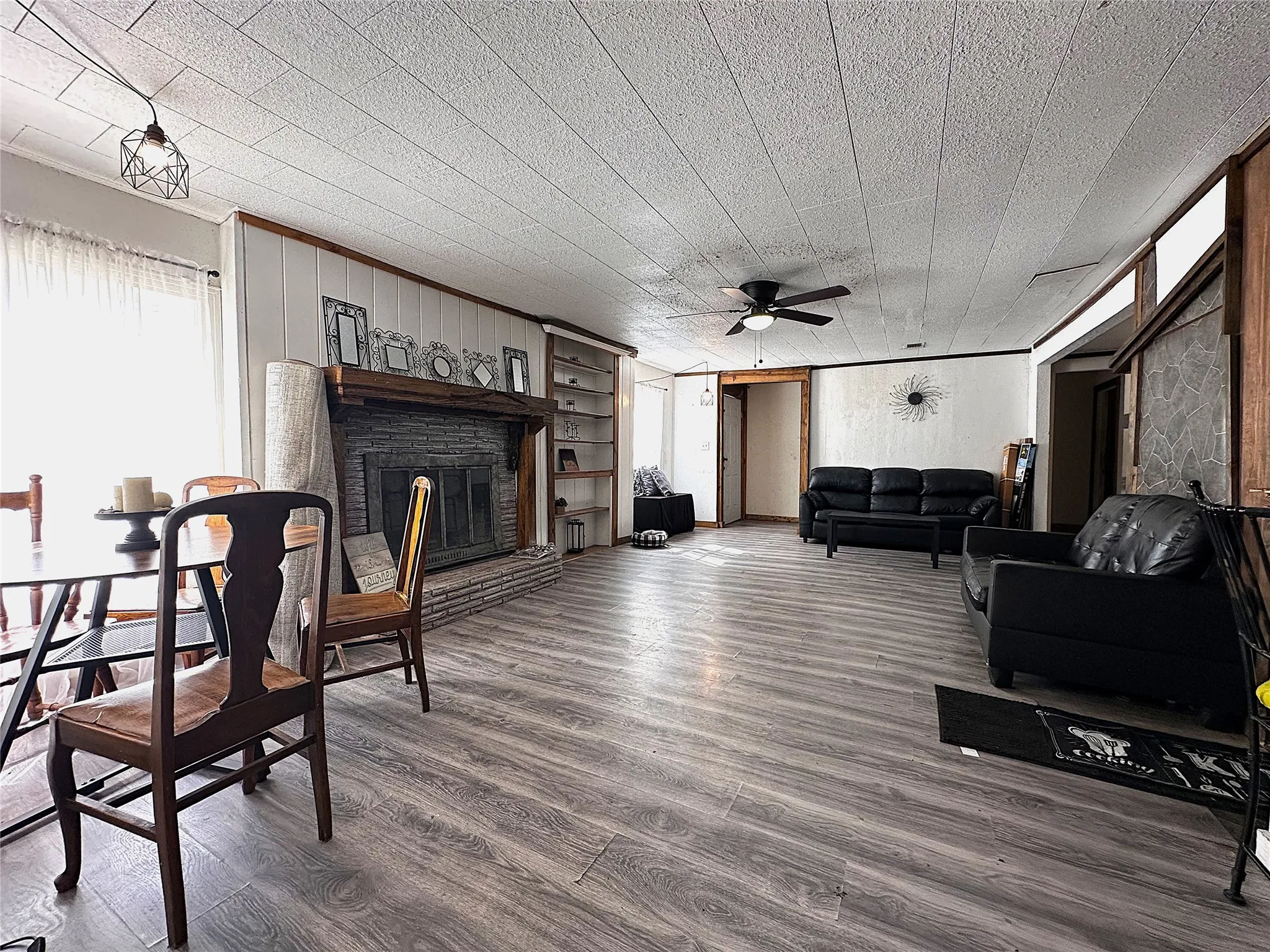 Single Family Residence For Sale in Brown County , 1809 12th Street, Brownwood, Texas 76801, 4 Bedrooms, 2 Bathrooms, Garage spaces, 2,373 Sqft, built in 0, Price $197,500, mls#21336455, Real Estate Agent in Brownwood, Homes For Sale in Brown county, Homes For Sale in Brownwood, Realtor in Brownwood Texas, Real Estate Brokerage Independent Realty Texas, Luminita Cordes Realtor