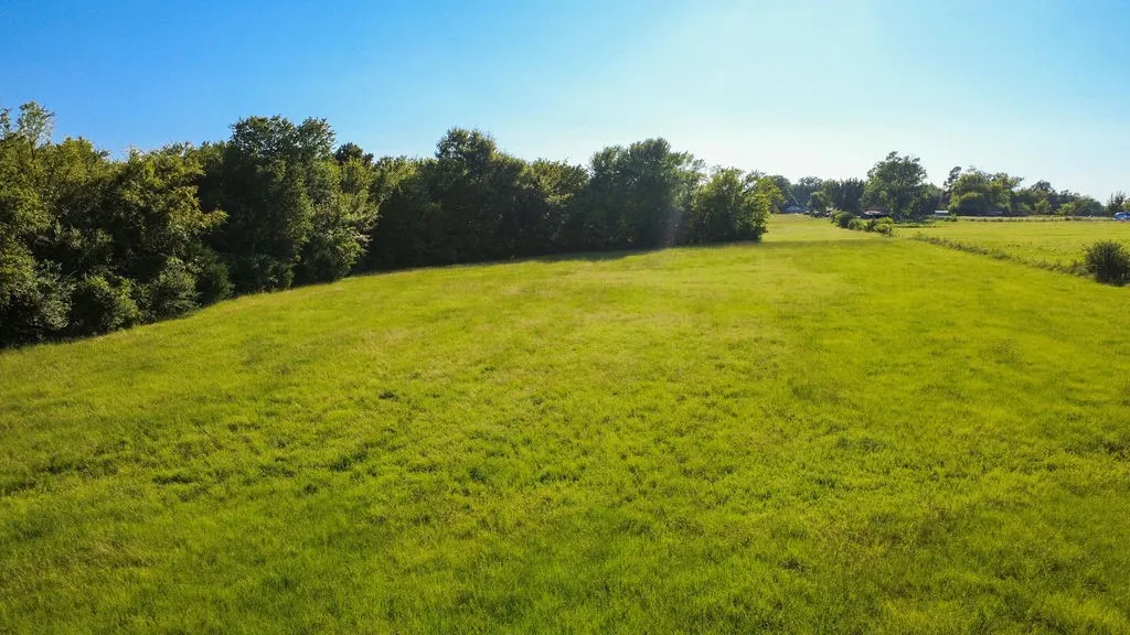 Unimproved Land For Sale in Hopkins County , 0000 S Broadway Street, Sulphur Springs, Texas 75482, 0, 0, Garage spaces, 0 Sqft, built in 0, Price $596,275, mls#21344331, Real Estate Agent in Sulphur Springs, Homes For Sale in Hopkins county, Homes For Sale in Sulphur Springs, Realtor in Sulphur Springs Texas, Real Estate Brokerage Independent Realty Texas, Luminita Cordes Realtor