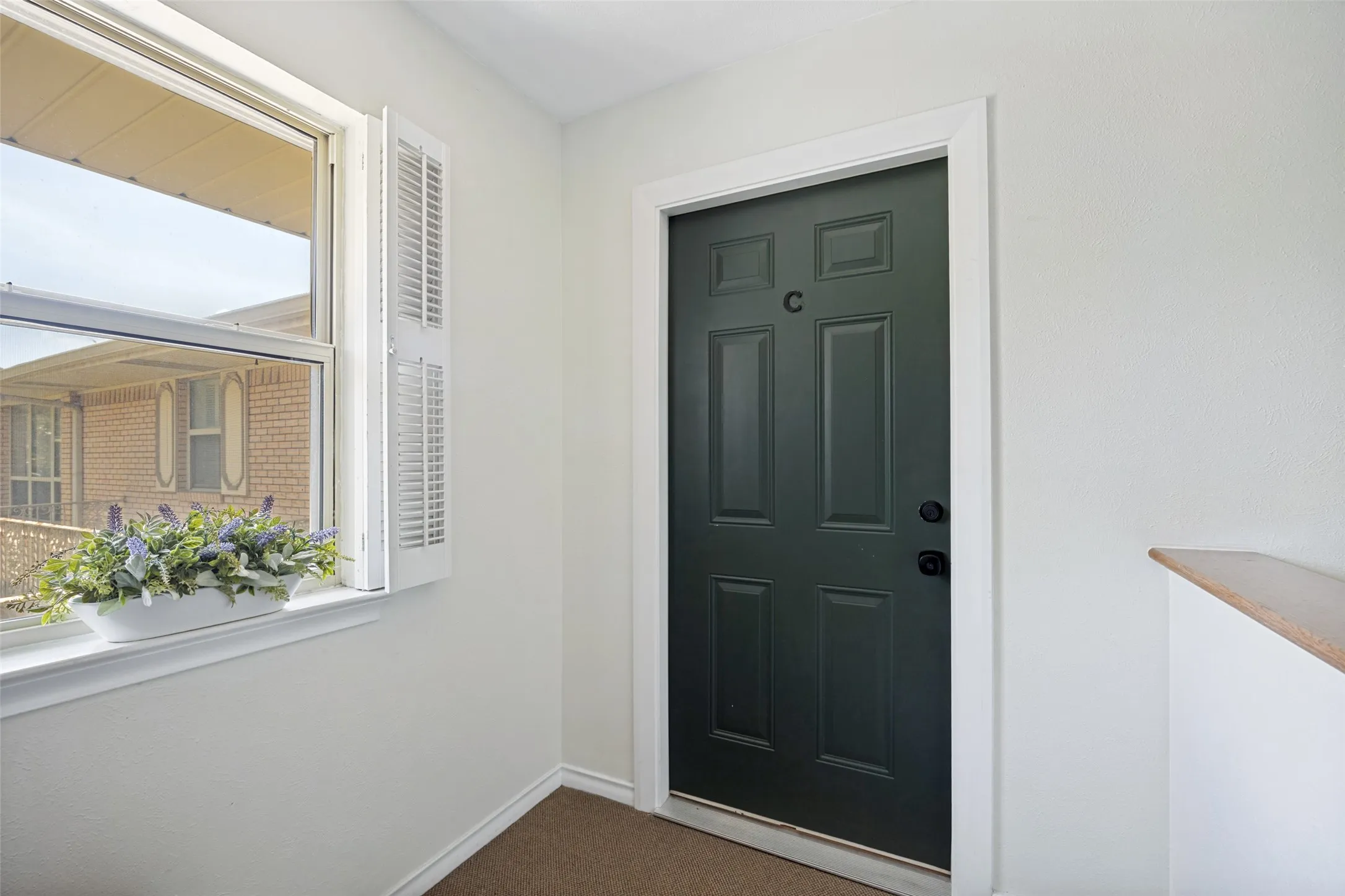 Condominium For Sale in Dallas County , 8619 Edgemere Road C, Dallas, Texas 75225, 2 Bedroom, 2 Bathroom, Garage spaces, 1,556 Sqft, built in 1958, mls#21347499, Real Estate Agent in Dallas, Homes For Sale in Dallas county, Homes For Sale in Dallas, Realtor in Dallas Texas, Real Estate Brokerage Independent Realty Texas, Luminita Cordes Realtor