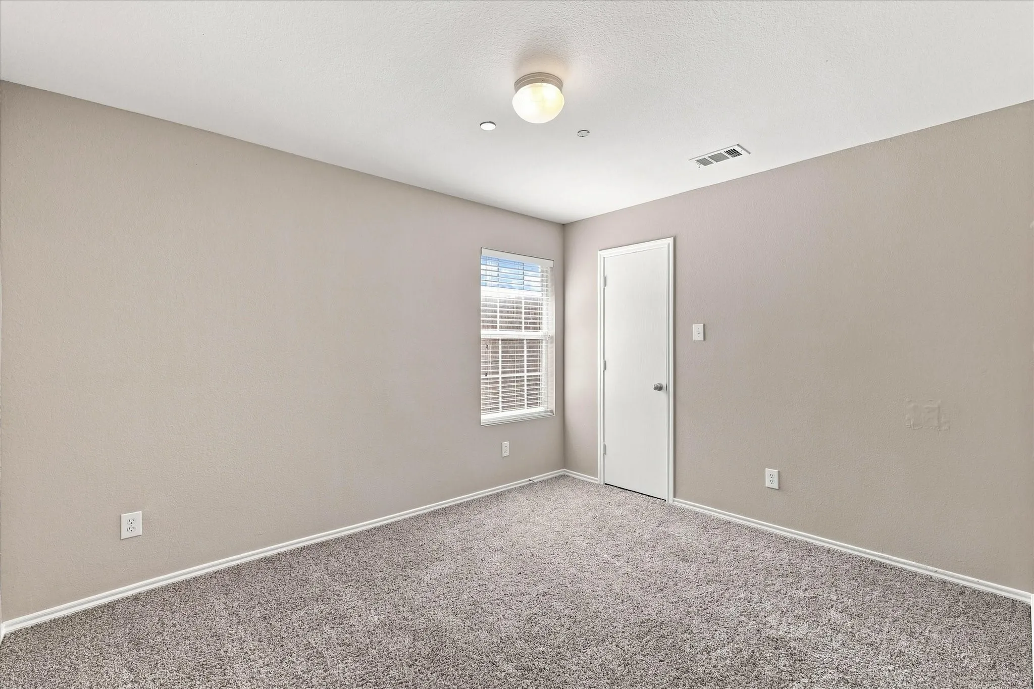 Upstairs Bedroom 1