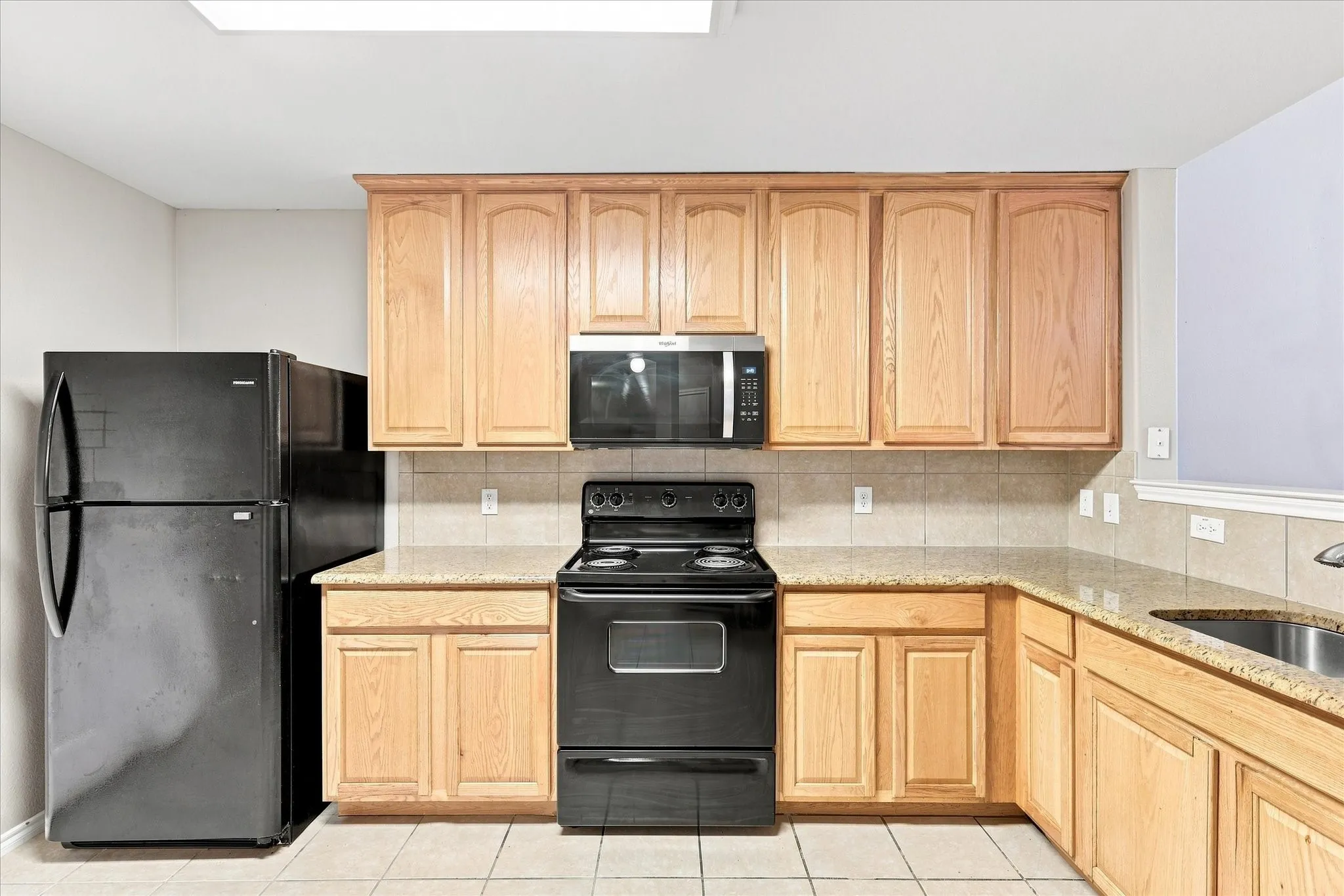 Townhouse For Sale in Collin County , 9878 Wake Bridge Drive, Frisco, Texas 75035, 3 Bedroom, 3 Bathroom, 2 Garage spaces, 1,769 Sqft, built in 2005, mls#21346050, Real Estate Agent in Frisco, Homes For Sale in Collin county, Homes For Sale in Frisco, Realtor in Frisco Texas, Real Estate Brokerage Independent Realty Texas, Luminita Cordes Realtor
