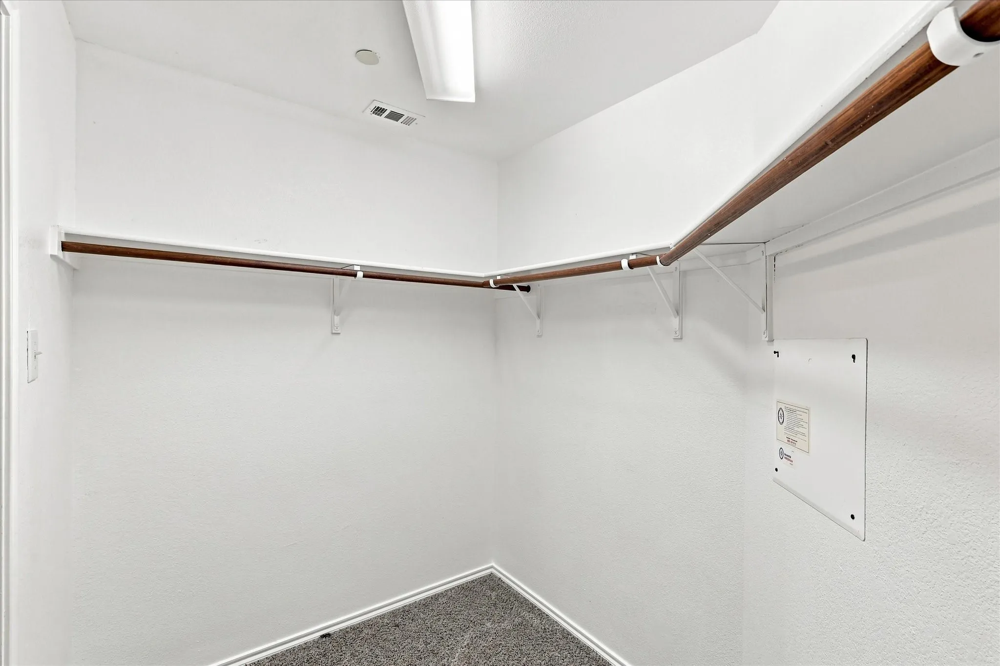 Townhouse For Sale in Collin County , 9878 Wake Bridge Drive, Frisco, Texas 75035, 3 Bedroom, 3 Bathroom, 2 Garage spaces, 1,769 Sqft, built in 2005, mls#21346050, Real Estate Agent in Frisco, Homes For Sale in Collin county, Homes For Sale in Frisco, Realtor in Frisco Texas, Real Estate Brokerage Independent Realty Texas, Luminita Cordes Realtor