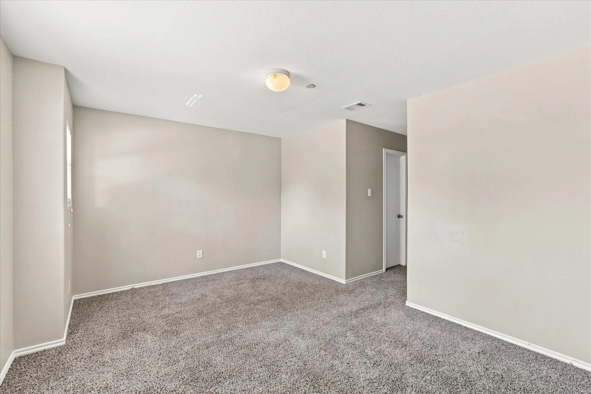 Upstairs Bedroom 2