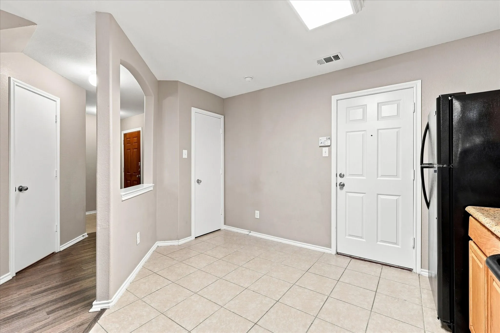 Townhouse For Sale in Collin County , 9878 Wake Bridge Drive, Frisco, Texas 75035, 3 Bedroom, 3 Bathroom, 2 Garage spaces, 1,769 Sqft, built in 2005, mls#21346050, Real Estate Agent in Frisco, Homes For Sale in Collin county, Homes For Sale in Frisco, Realtor in Frisco Texas, Real Estate Brokerage Independent Realty Texas, Luminita Cordes Realtor