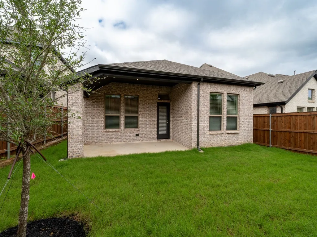 Single Family Residence For Rent in Denton County , 9316 Paintbrush Drive, Little Elm, Texas 75068, 4 Bedroom, 3 Bathroom, 2 Garage spaces, 1,736 Sqft, built in 2025, mls#21347519, Real Estate Agent in Little Elm, Homes For Rent in Denton county, Homes For Rent in Little Elm, Realtor in Little Elm Texas, Real Estate Brokerage Independent Realty Texas, Luminita Cordes Realtor